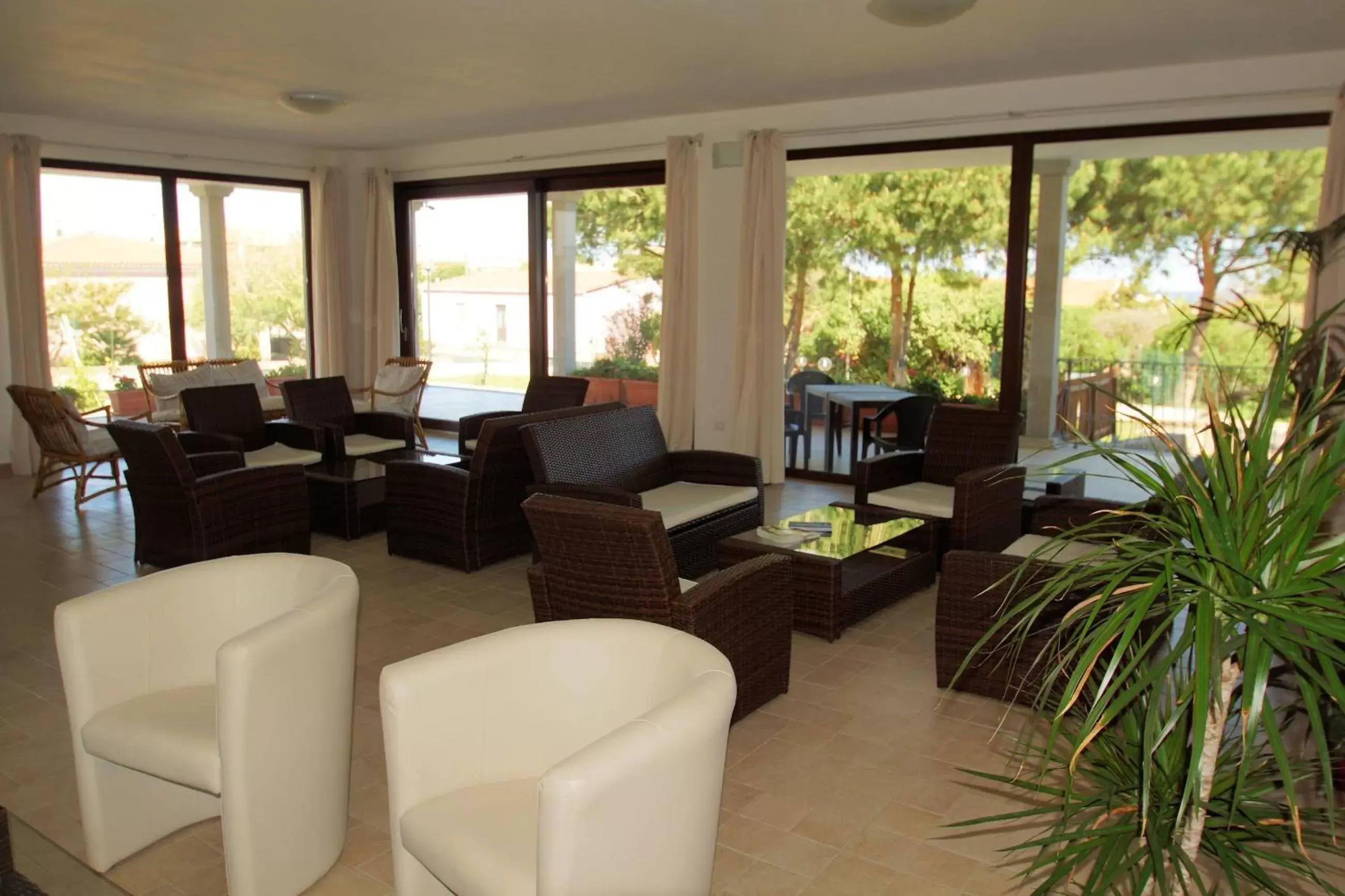 Lobby or reception, Seating Area in Hotel La Tartaruga Bianca