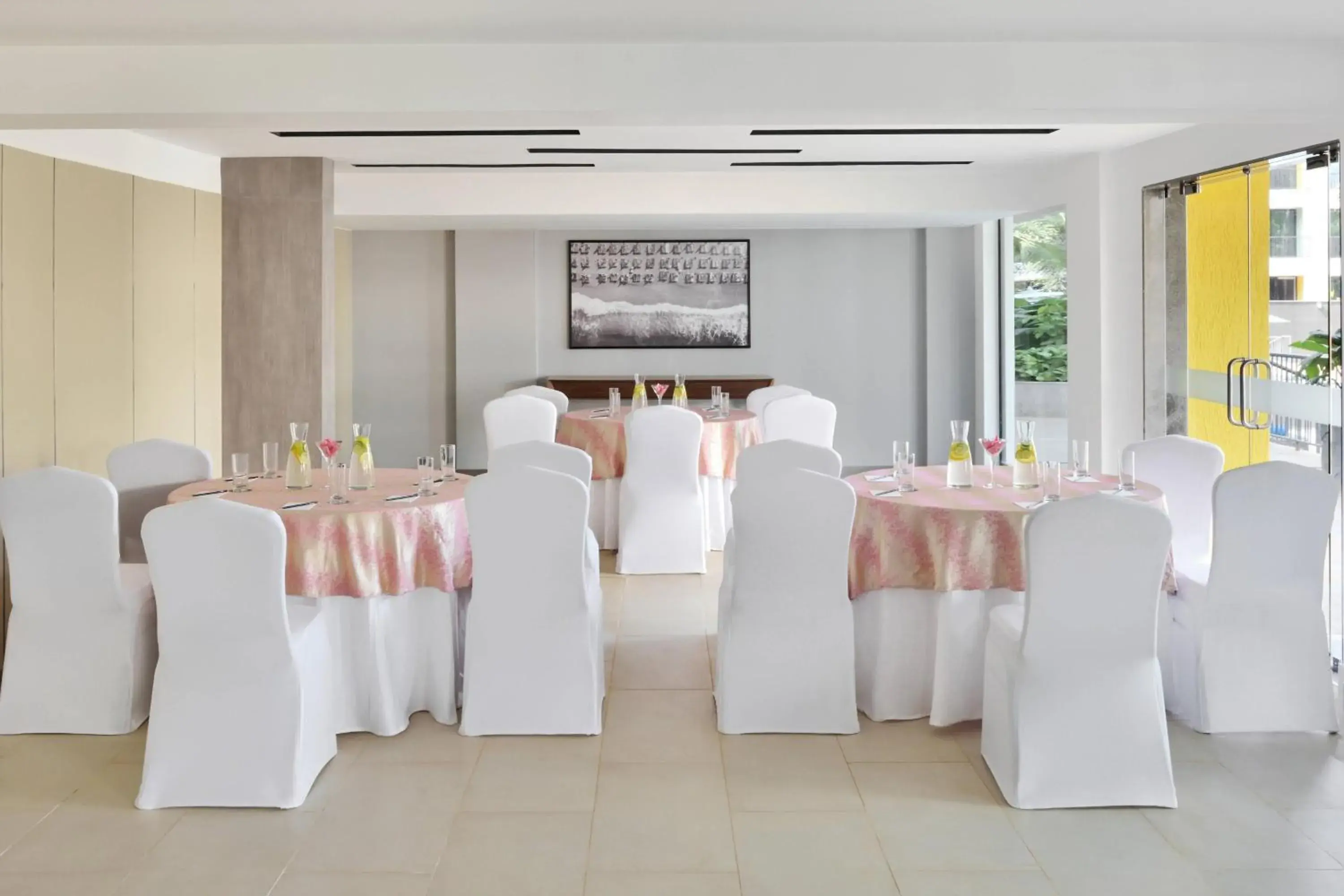 Meeting/conference room, Banquet Facilities in Fairfield by Marriott Goa Anjuna