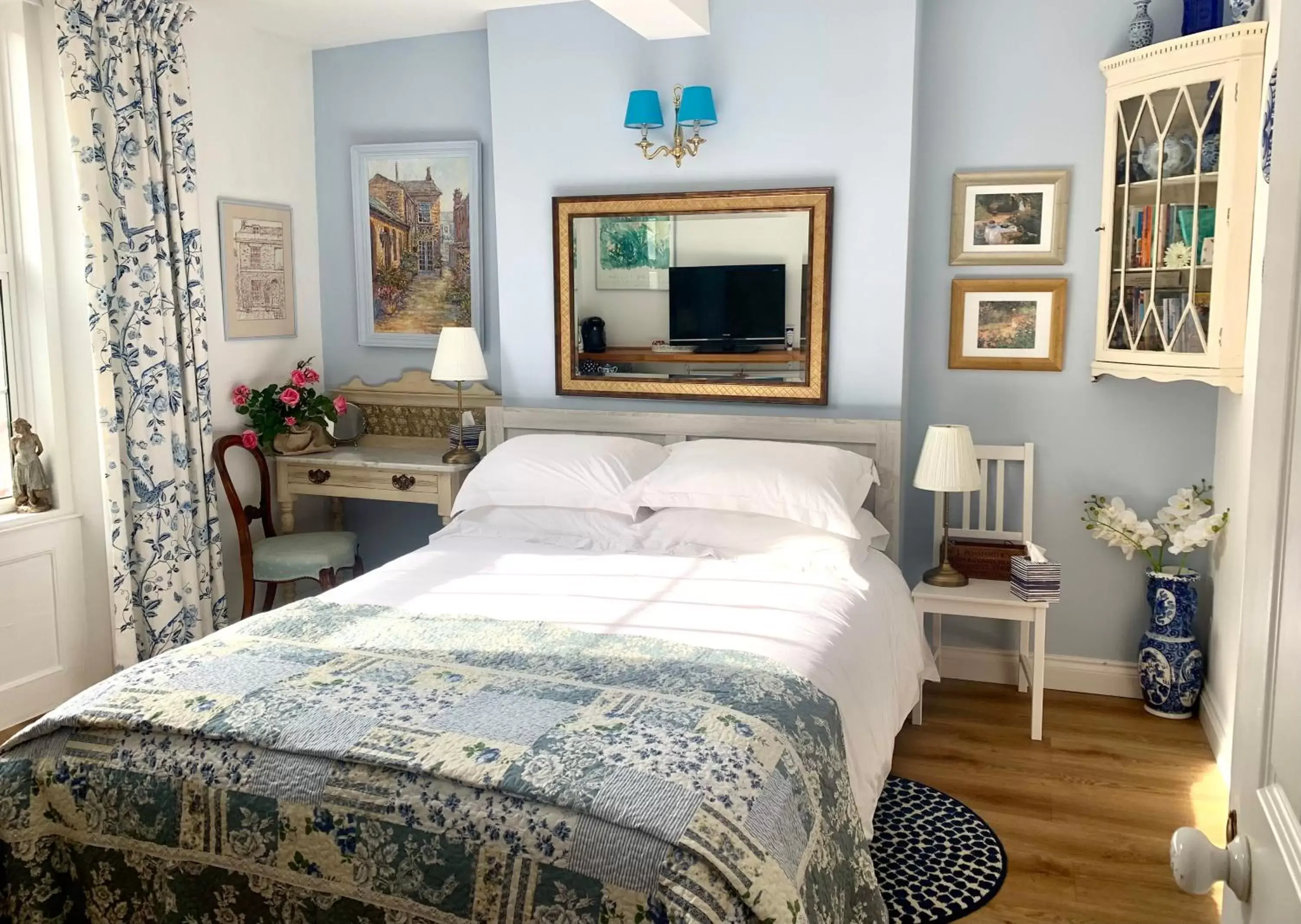 Deluxe Double Room in Esme's Deluxe Double Room in Esme's