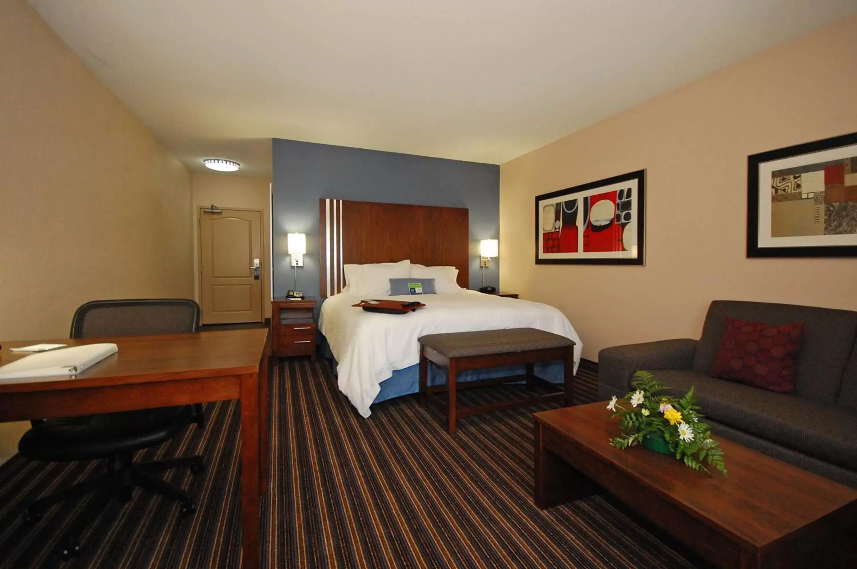 Bed in Hampton Inn Jackson/Flowood - Airport Area MS