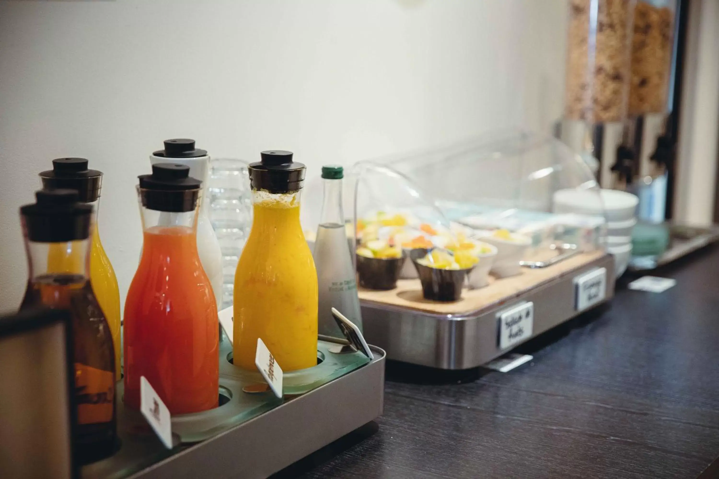 Drinks in The Originals Boutique, Hôtel Le Lion, Clermont-Ferrand