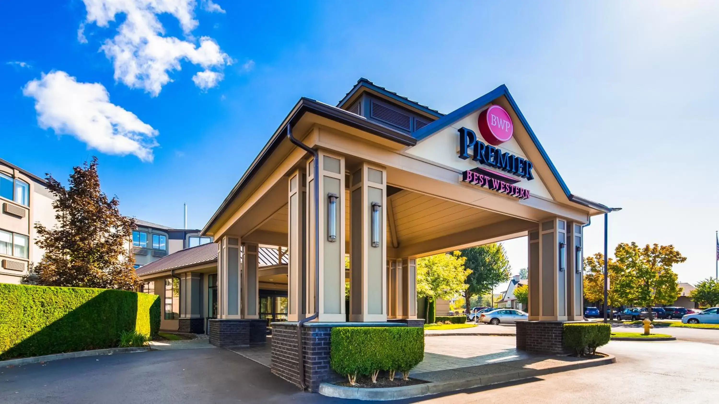 Facade/entrance, Property Building in Best Western Premier Plaza Hotel and Conference Center