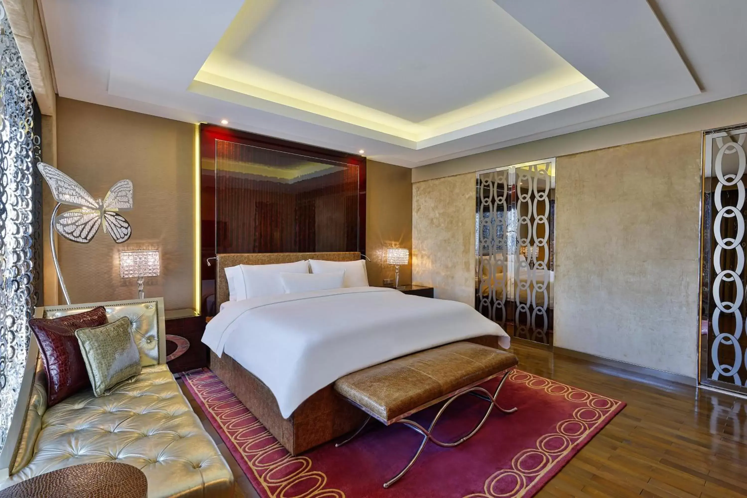 Bedroom, Bed in The Westin City Centre Bahrain