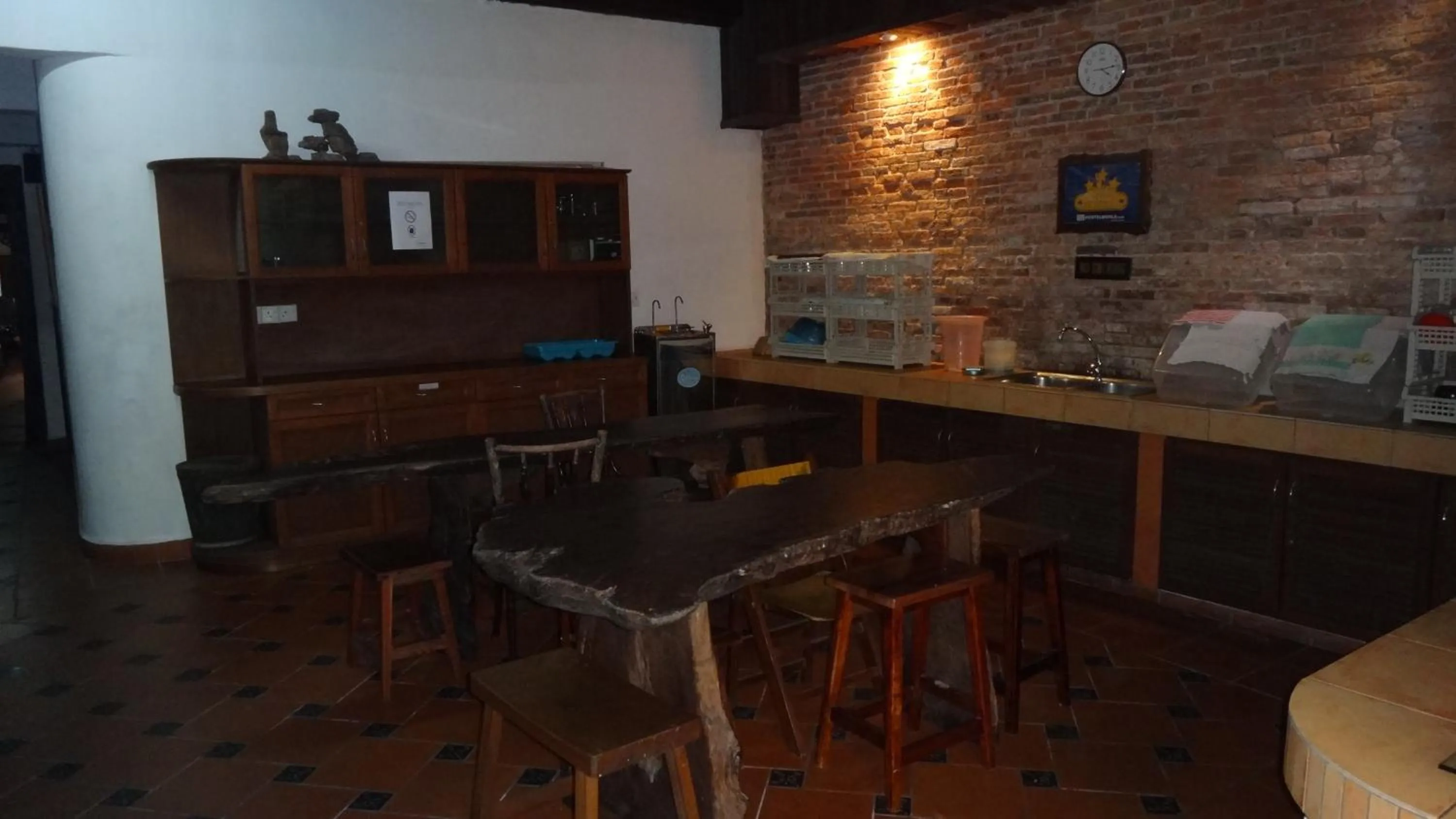 Kuching Waterfront Lodge