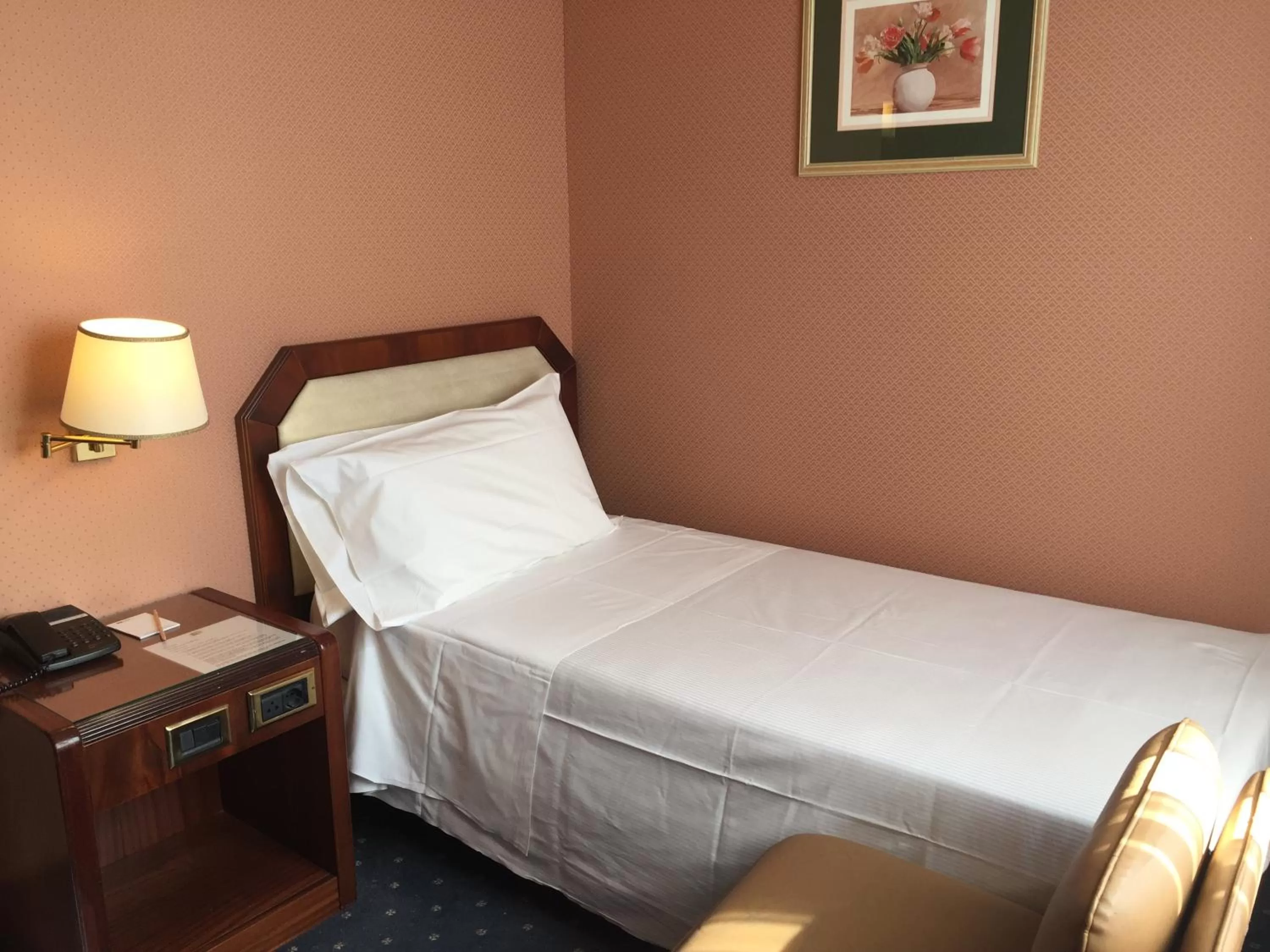 Bed in Hotel Bristol