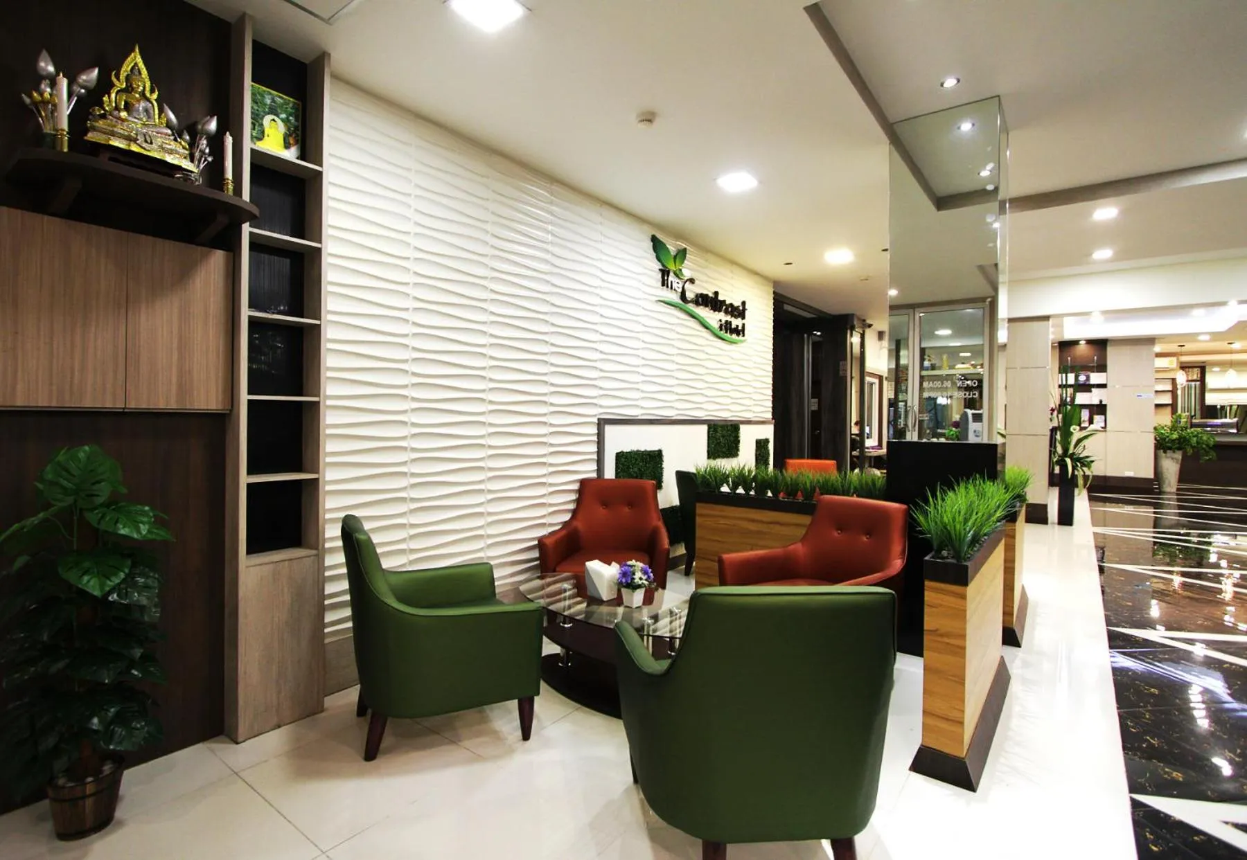 The Contrast i Hotel