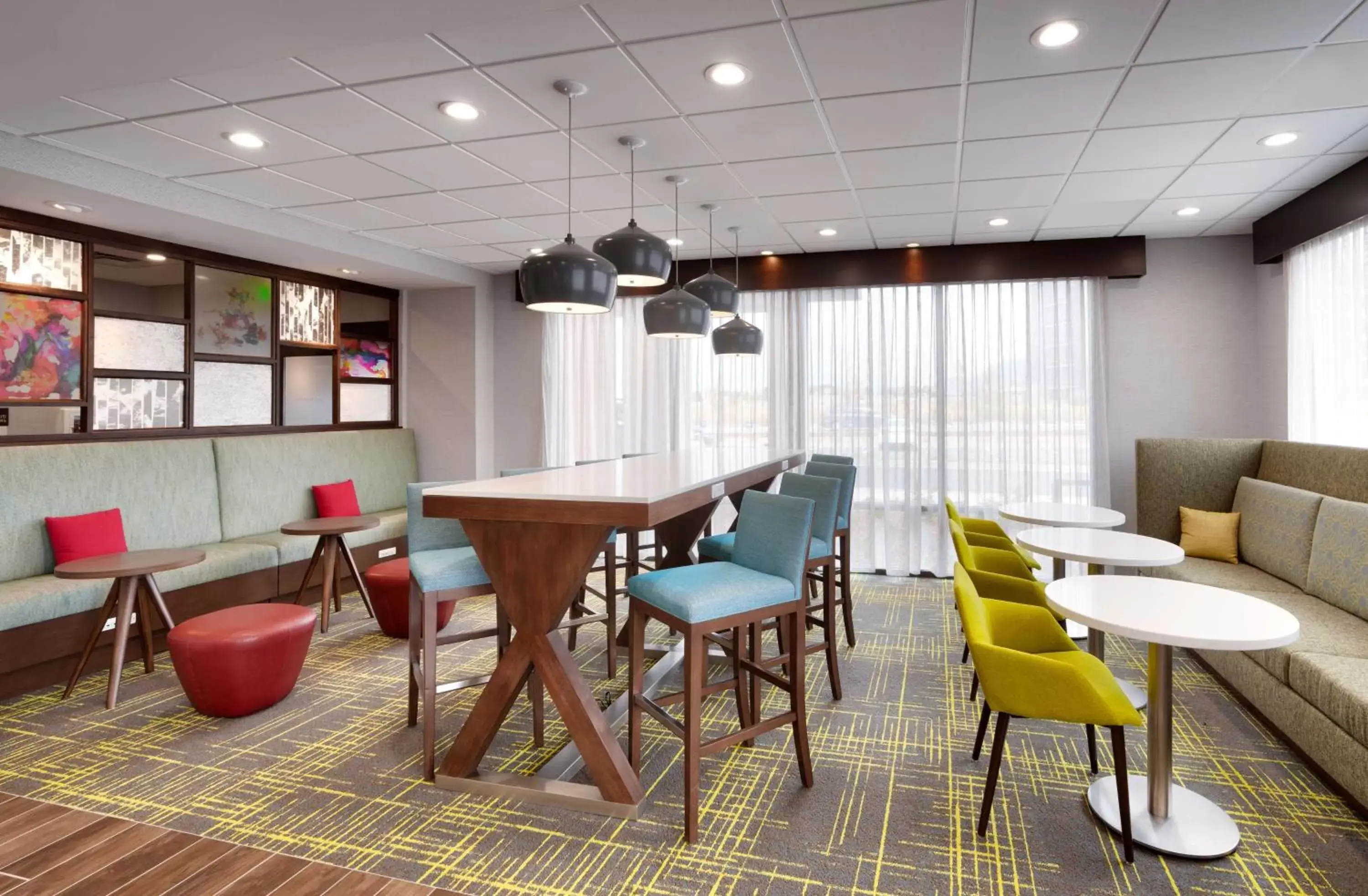 Dining area, Lounge/Bar in Hampton Inn Draper Salt Lake City, Ut