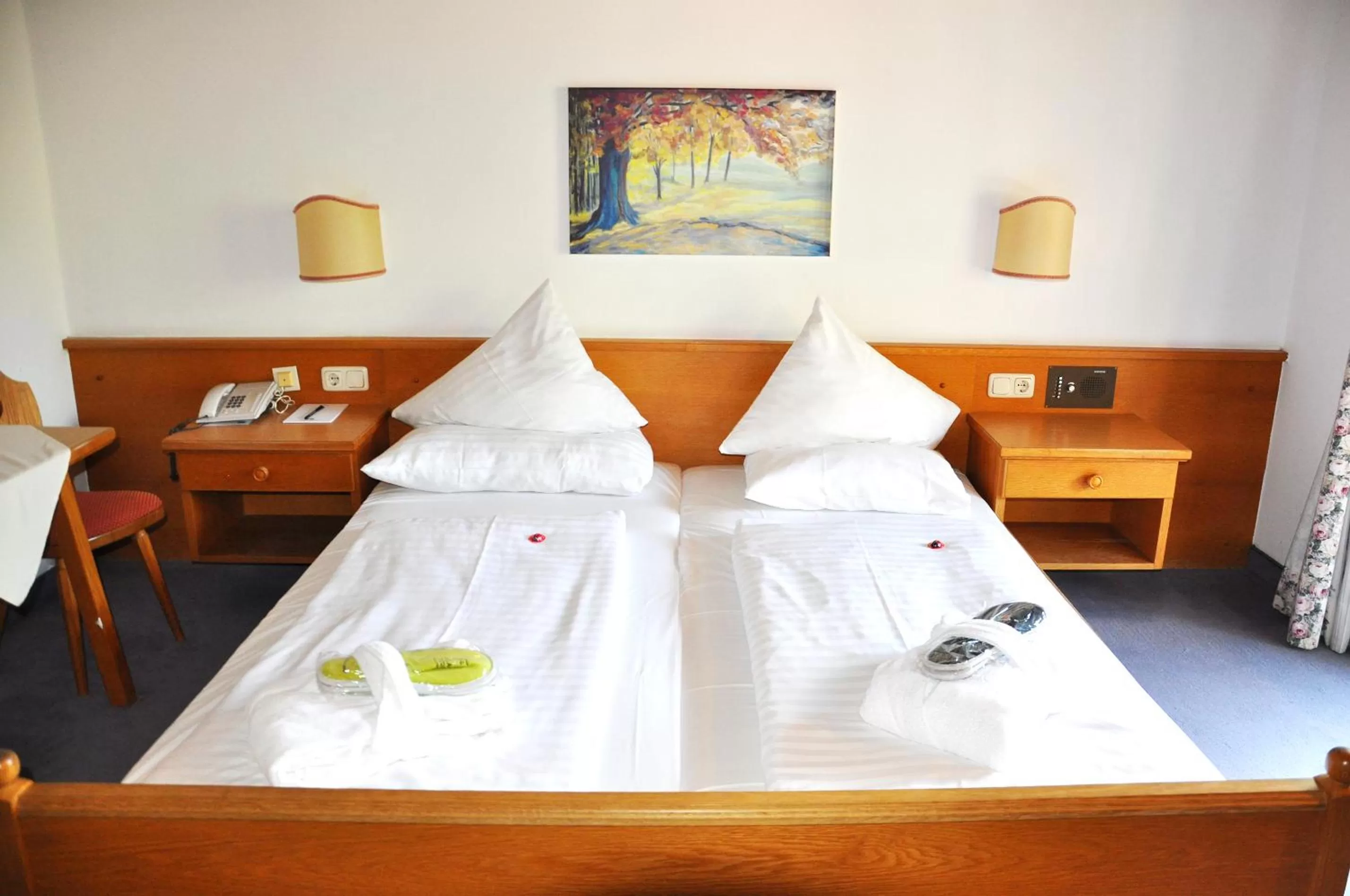 Photo of the whole room, Bed in Stammhaus im Hotel Alpine Palace