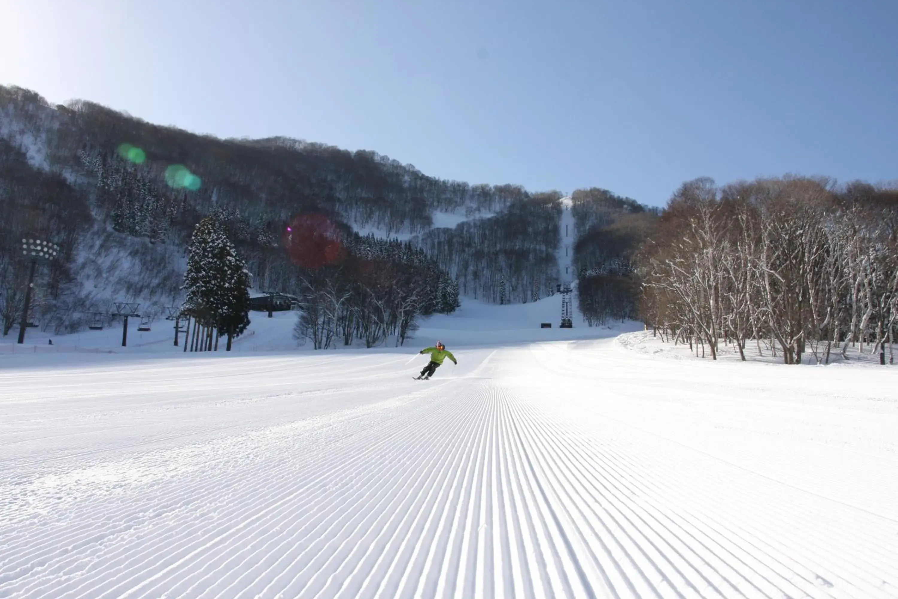 Skiing in Hotel Tangram