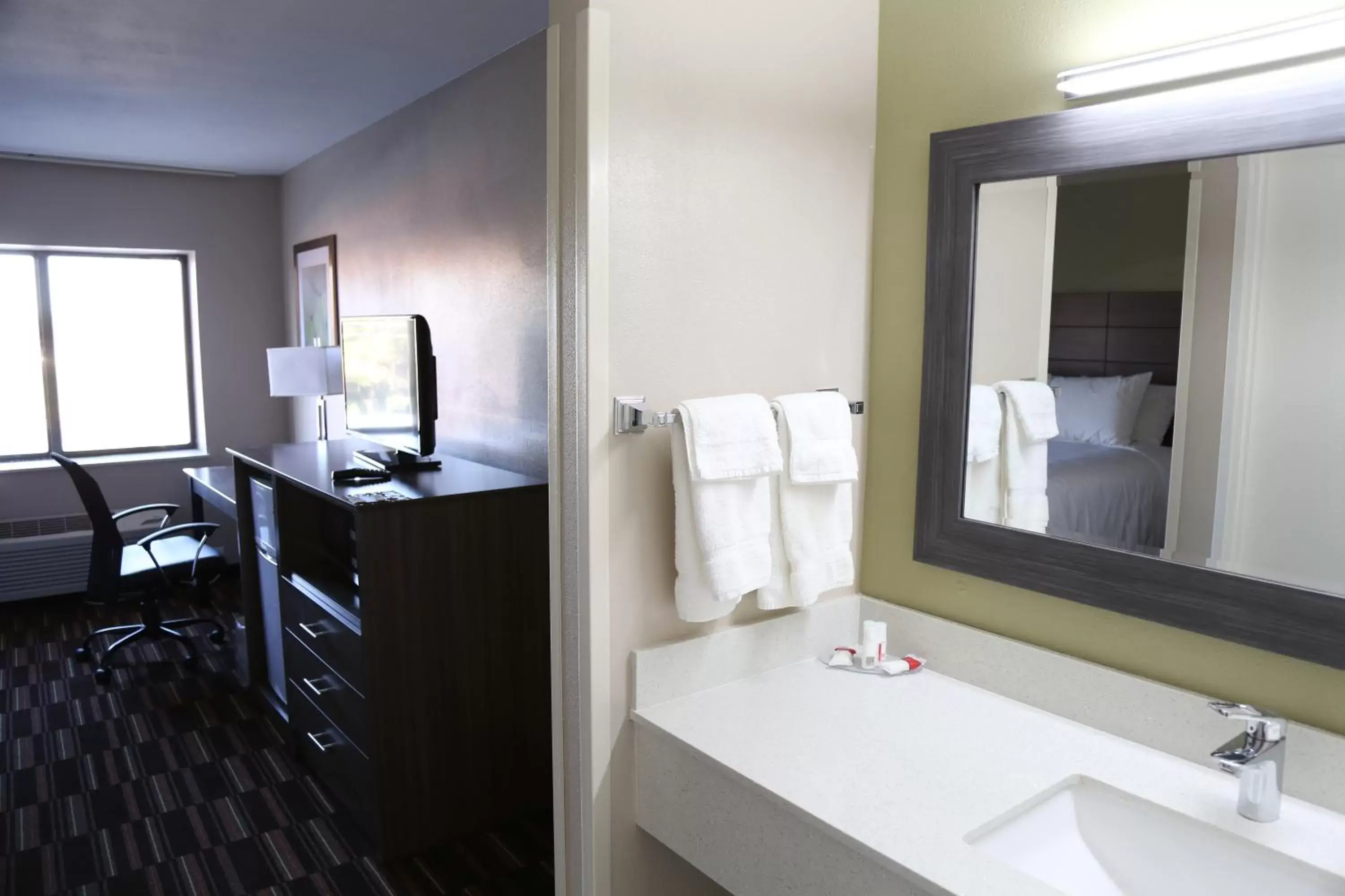 Area and facilities, Bathroom in Baymont by Wyndham Plano