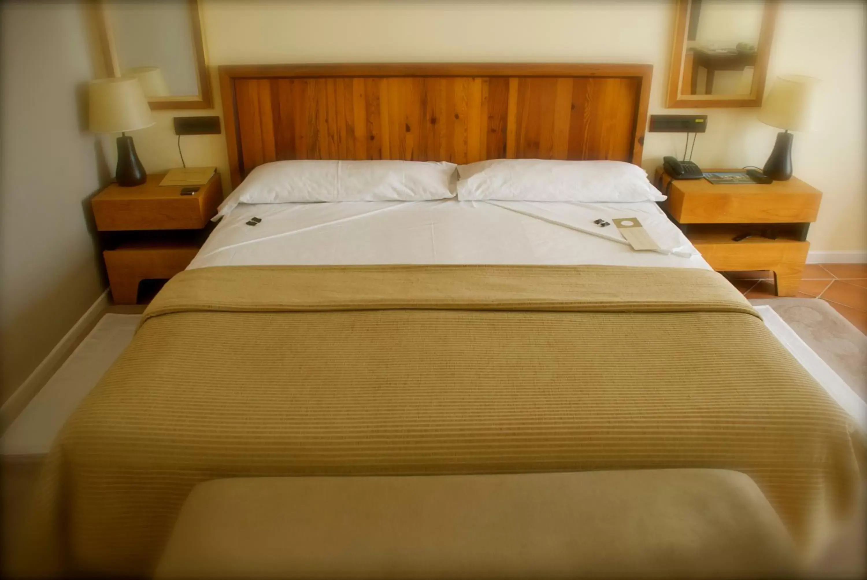 Bed in Hotel Cigarral el Bosque Bed in Hotel Cigarral el Bosque