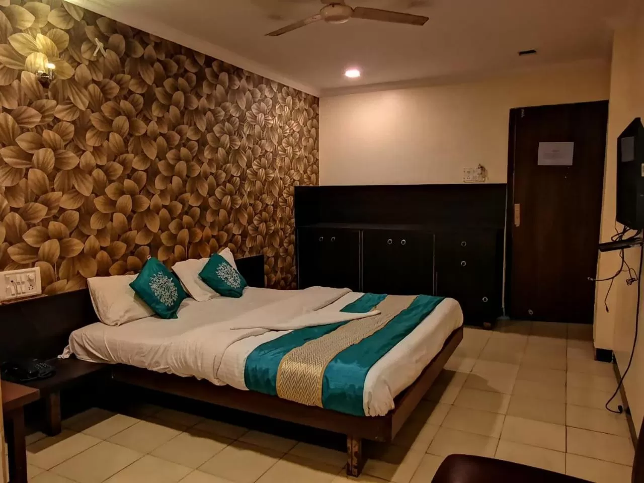 Bed in Sai Sharan Stay Inn- Near MIDC Turbhe Navi Mumbai