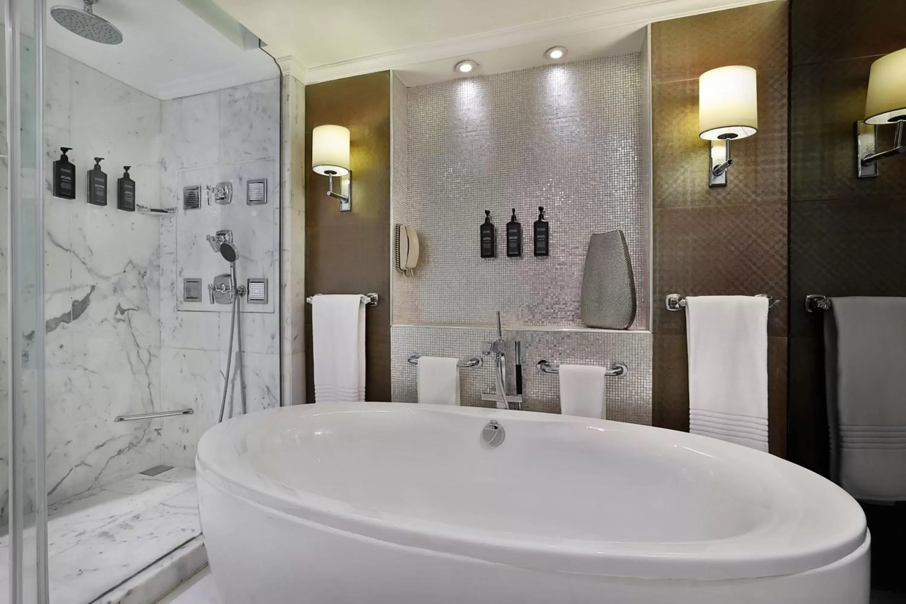 Bathroom in Sheraton Dubai Creek Hotel & Towers