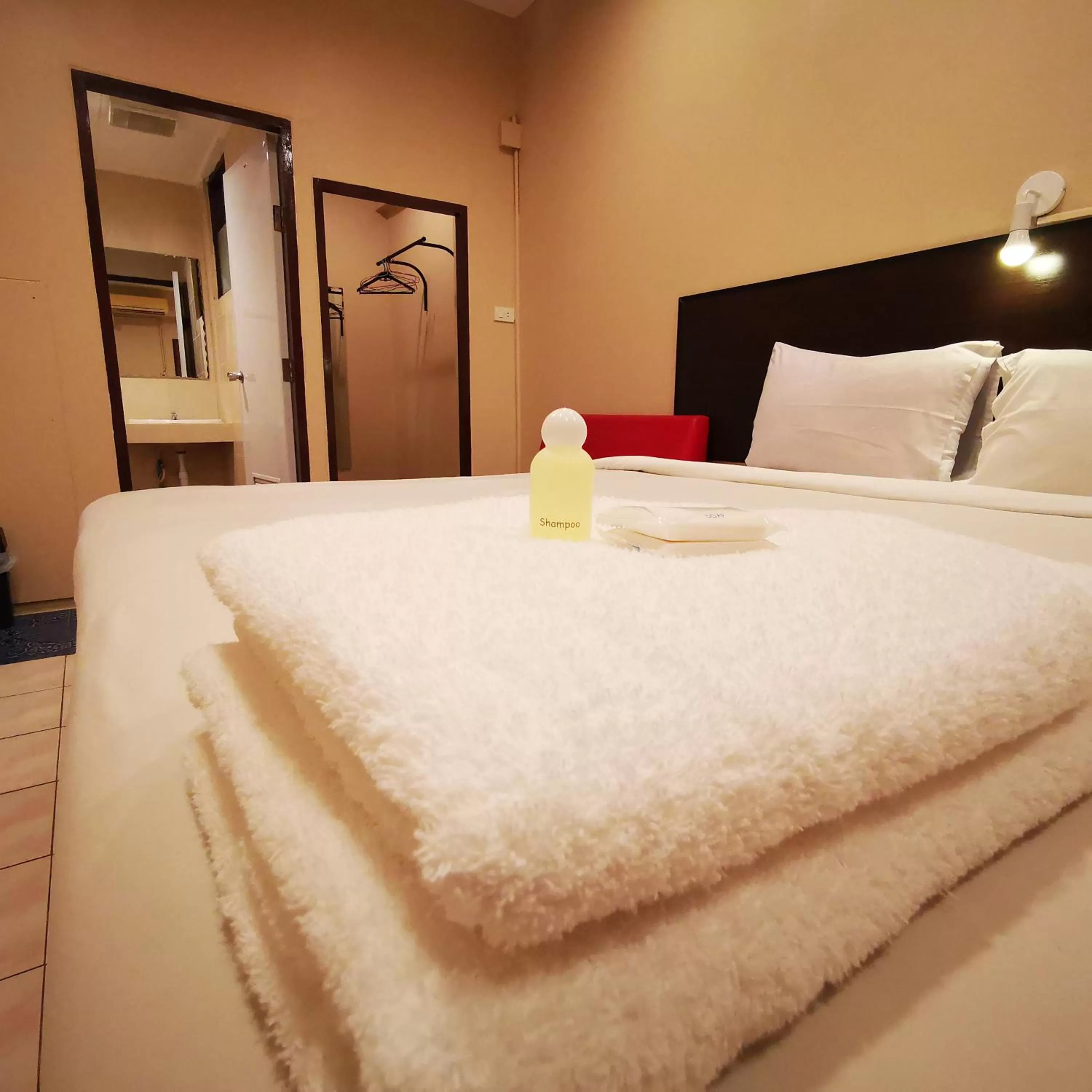 Bed in KKinn South Pattaya