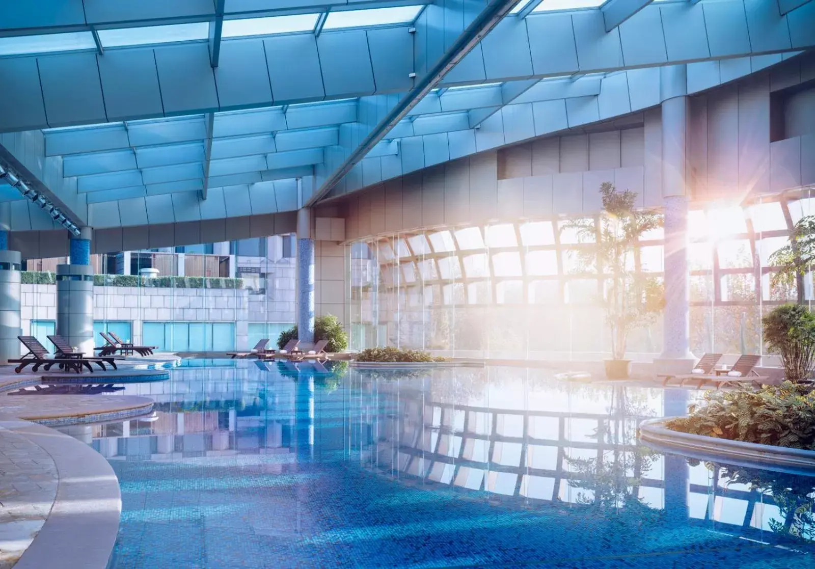Swimming pool in Grand Hyatt Hangzhou Swimming pool in Grand Hyatt Hangzhou