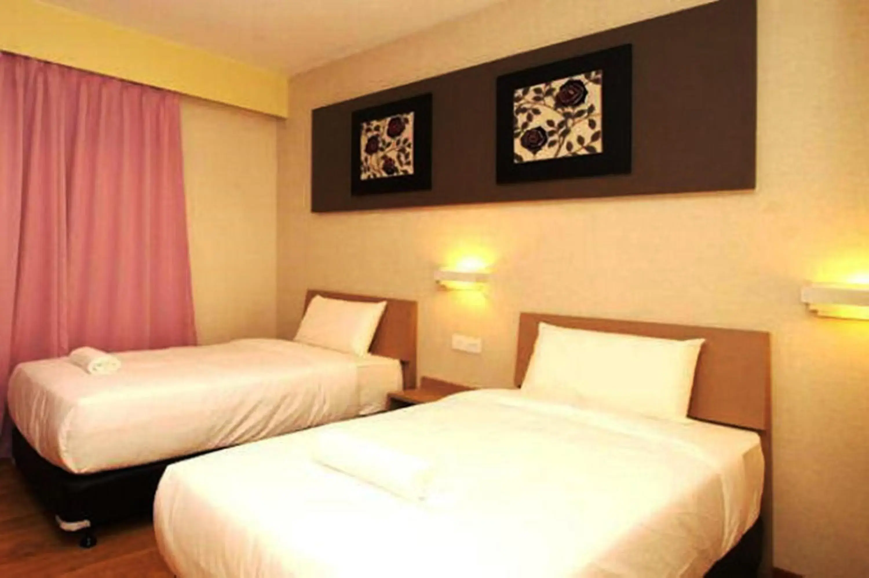 Bed, Room Photo in Ipoh Boutique Hotel