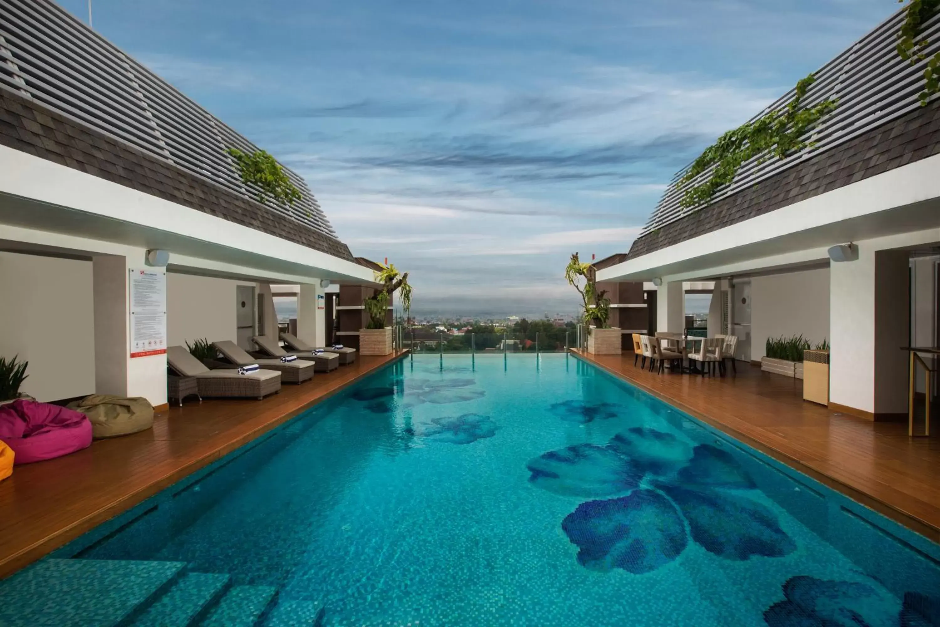 Swimming Pool in Swiss-Belboutique Yogyakarta