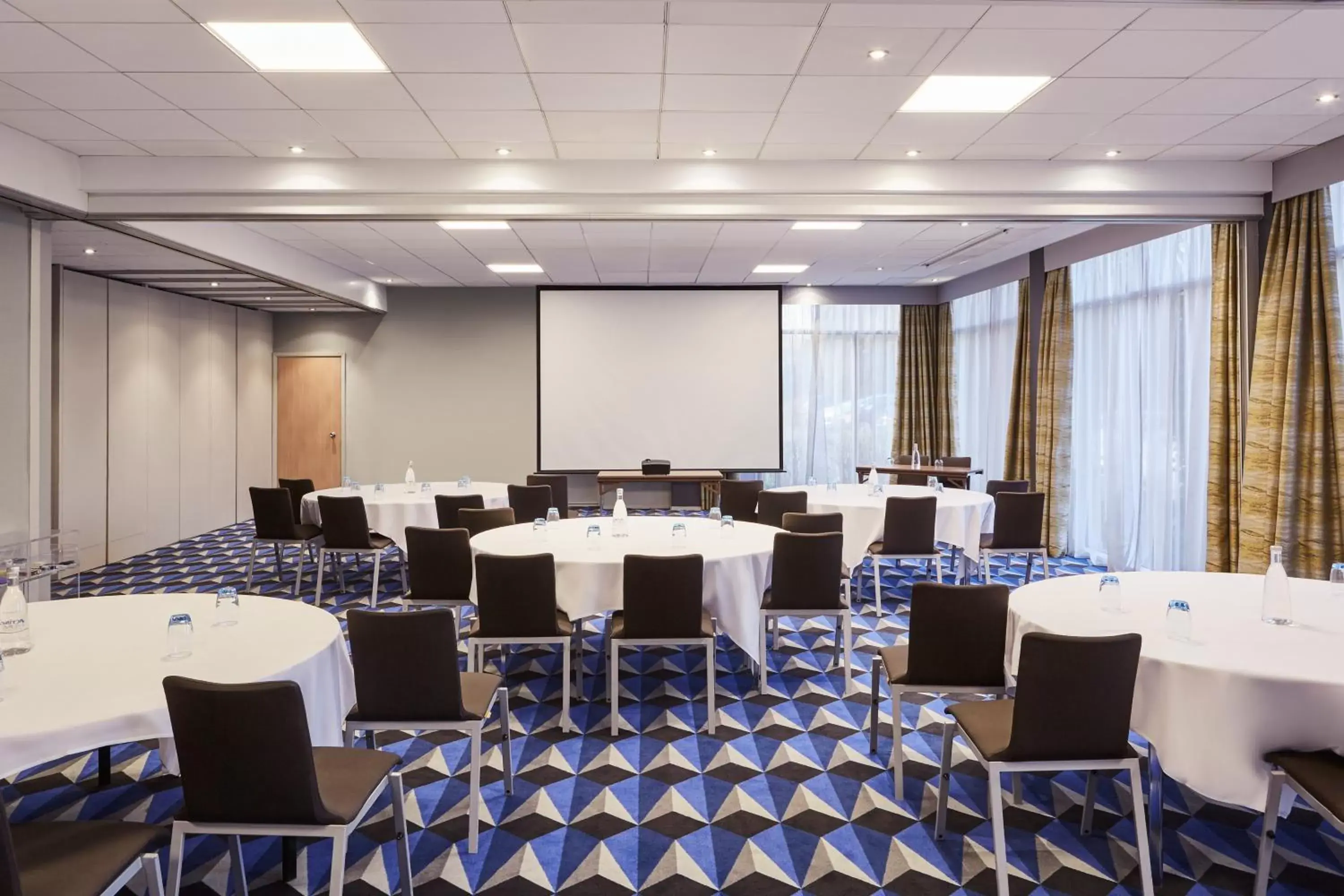 Meeting/conference room in Novotel Coventry