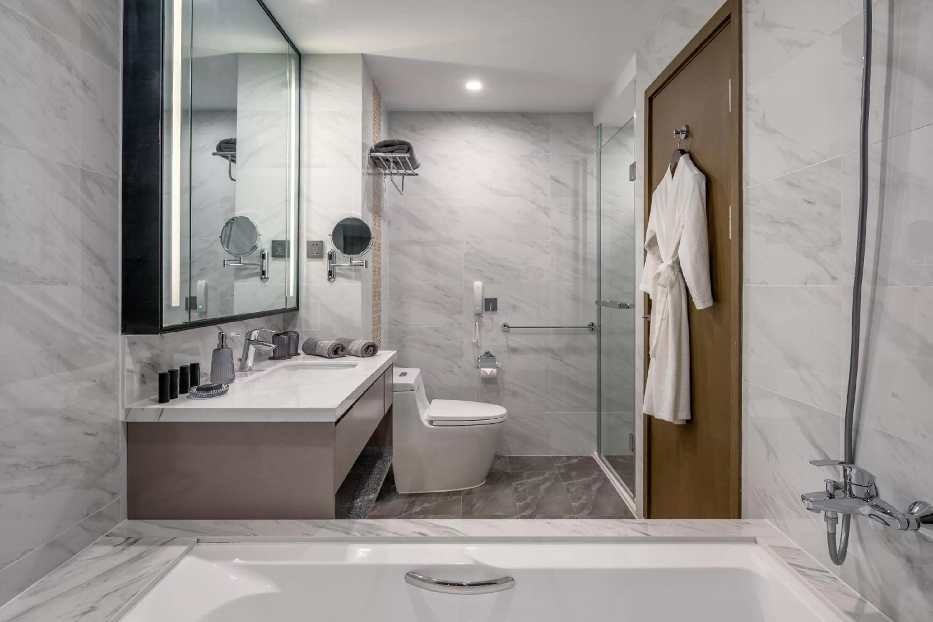 Bathroom in Oakwood Premier Phnom Penh