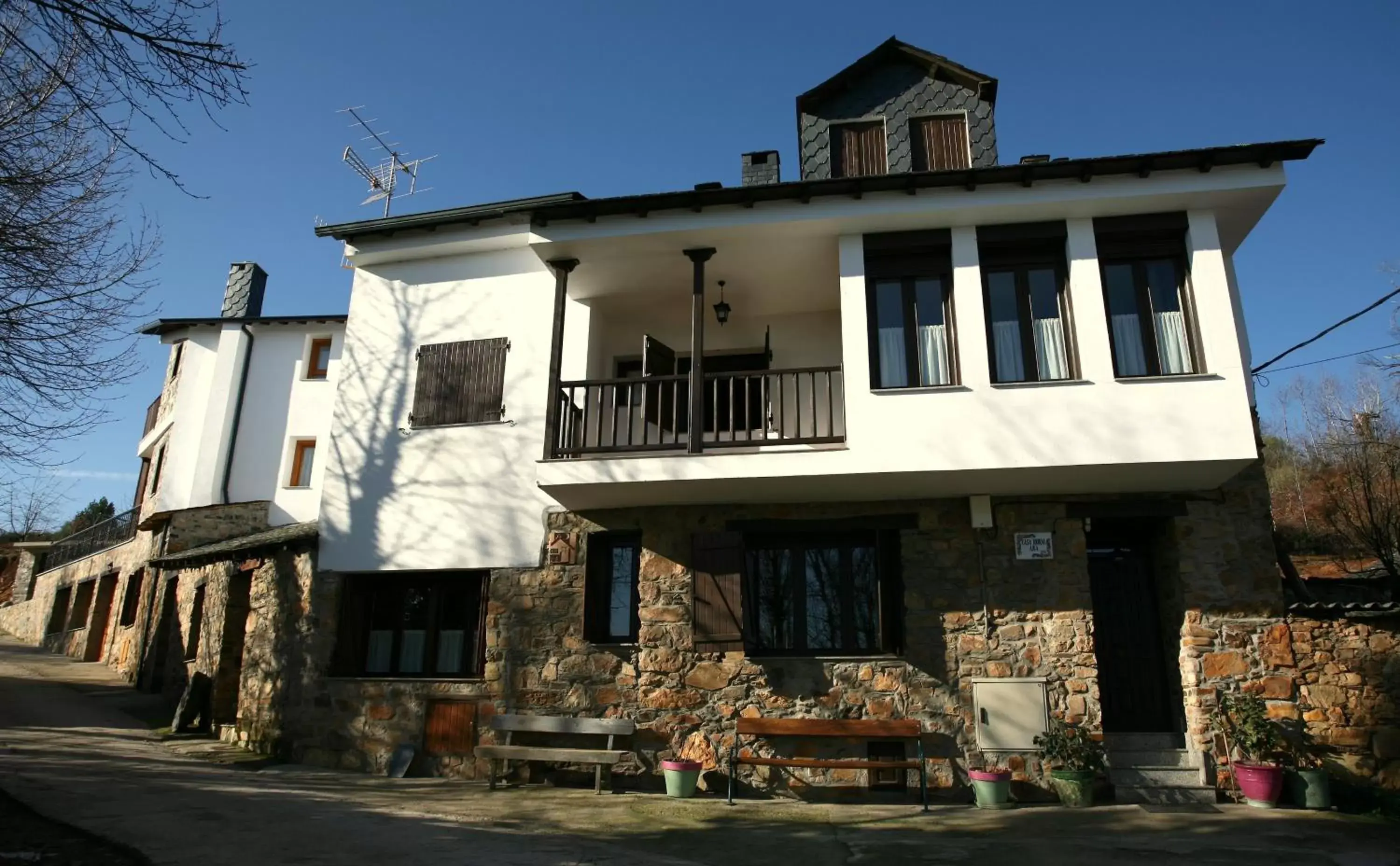 Facade/entrance, Property Building in Hotel Rural Casa Ana