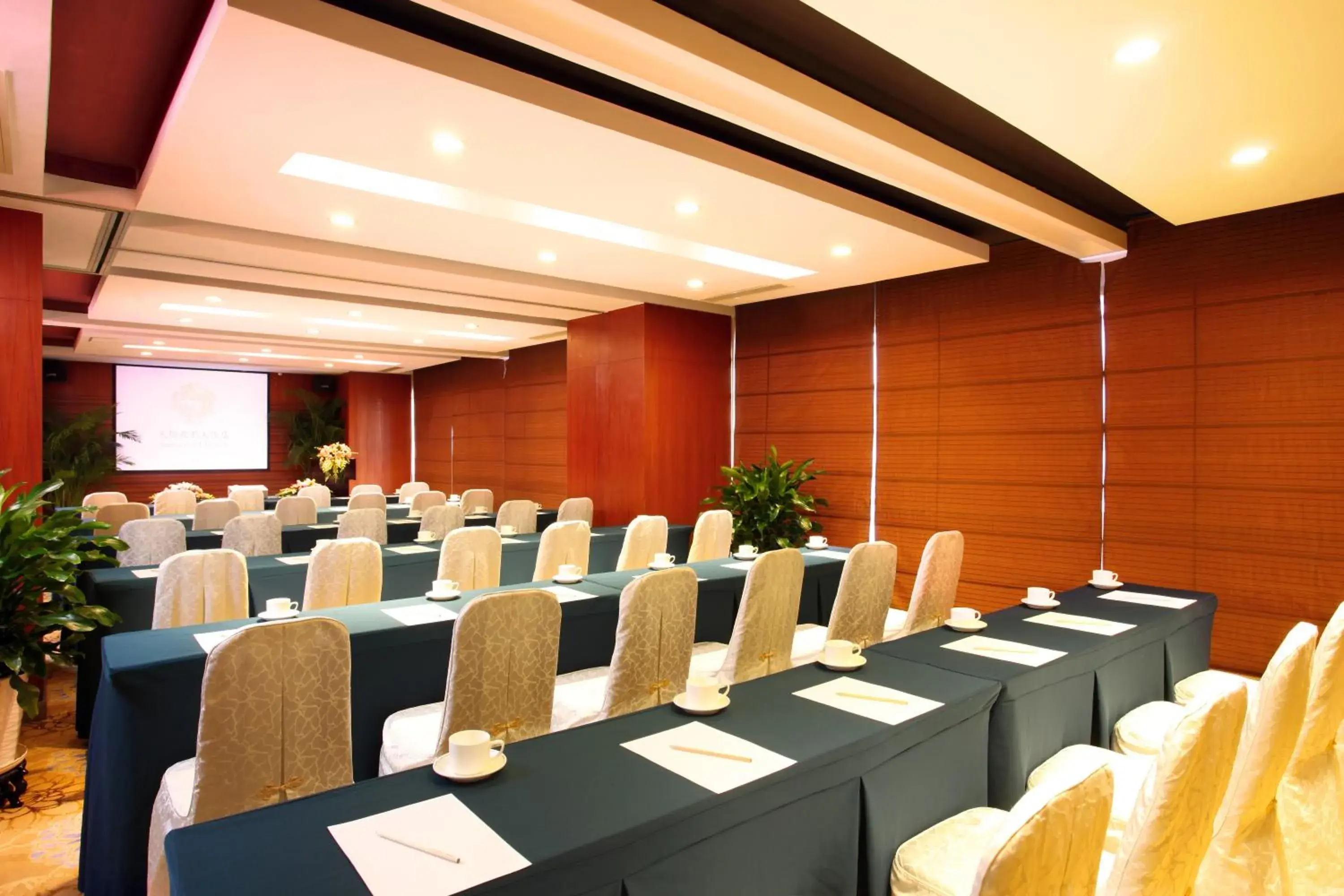 Meeting/conference room in Sunworld Hotel