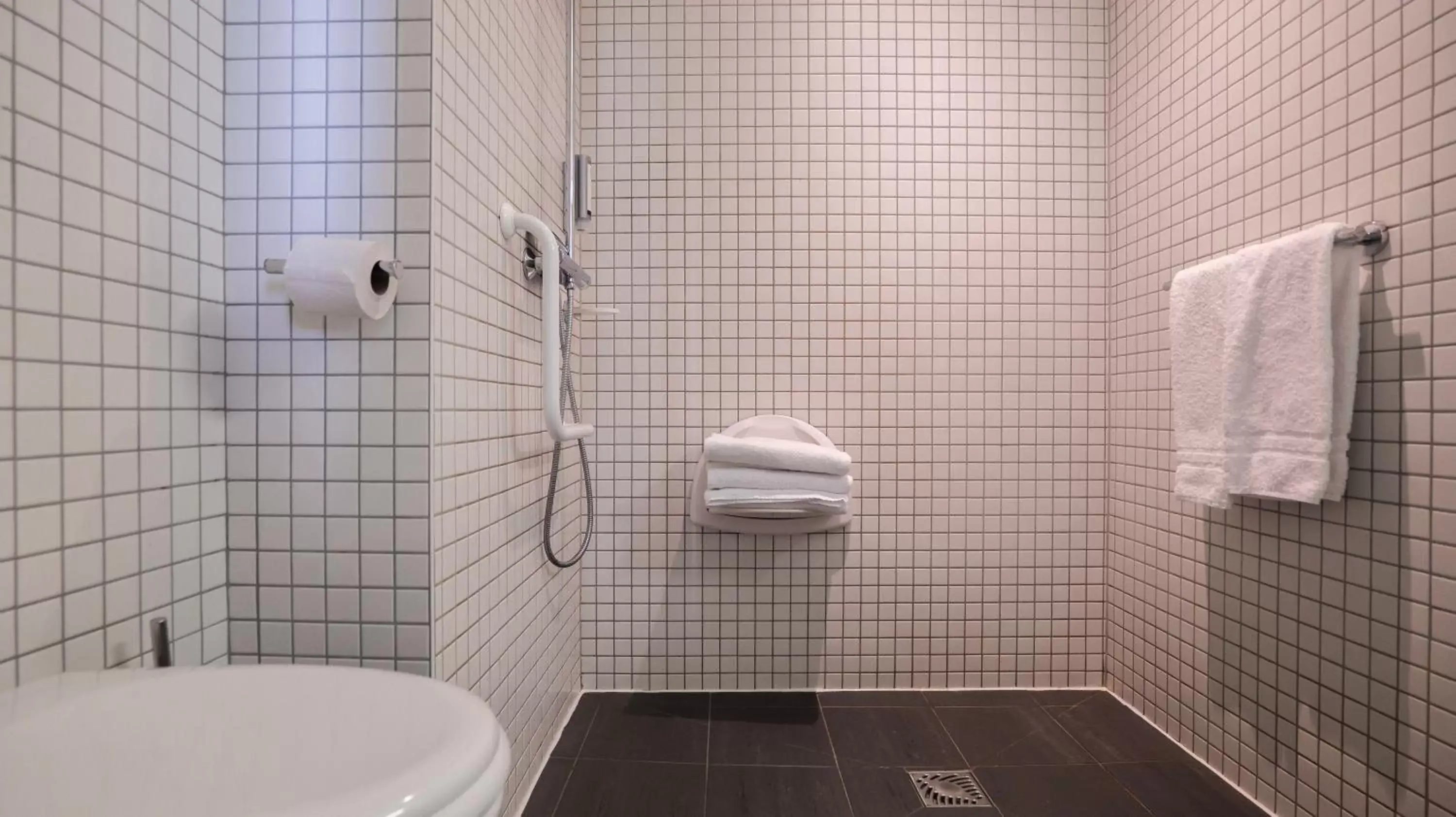 Bathroom in Le Faucigny - Hotel de Charme