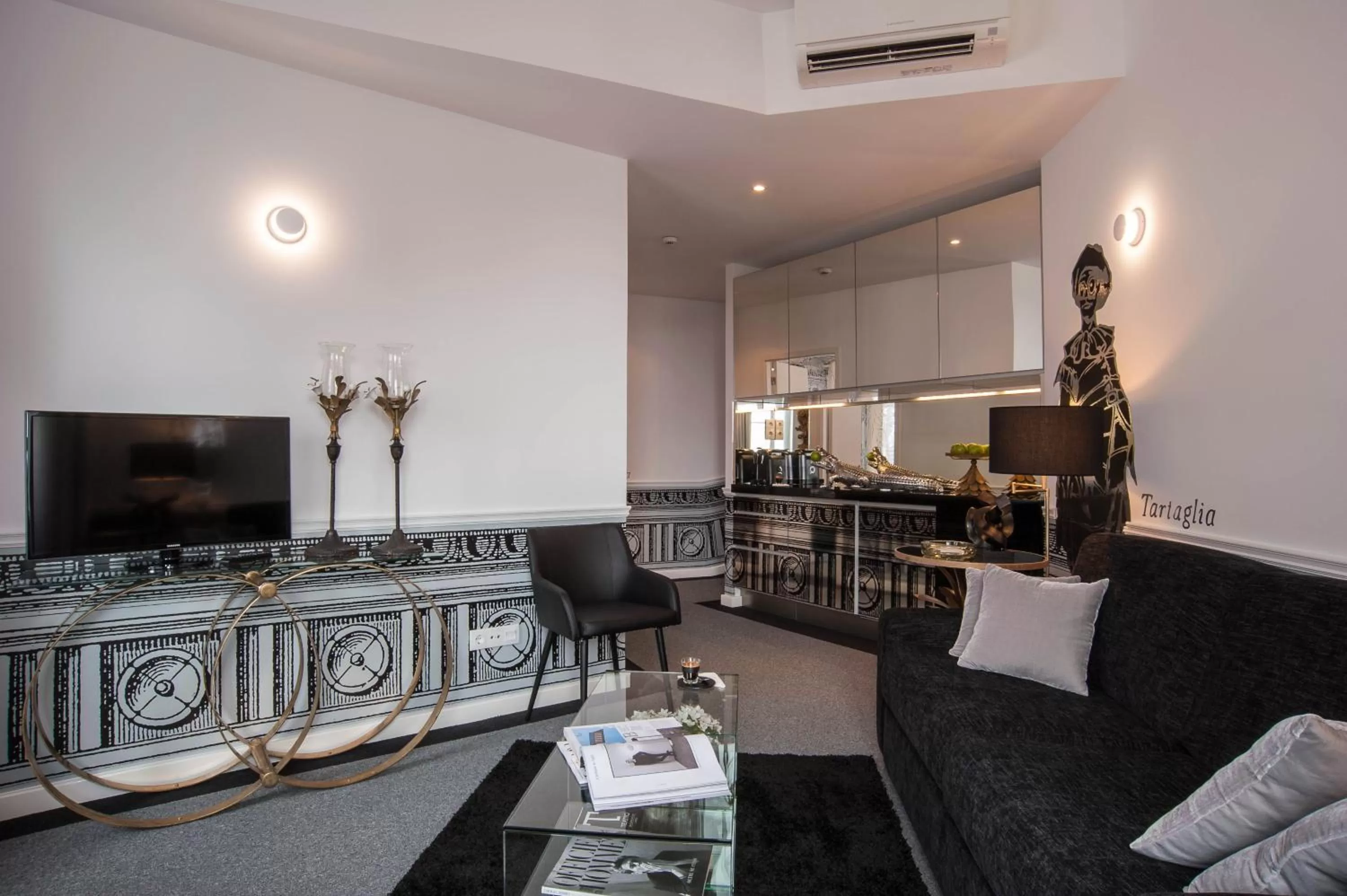 Coffee/tea facilities in Teatro Boutique Rooms & Suites