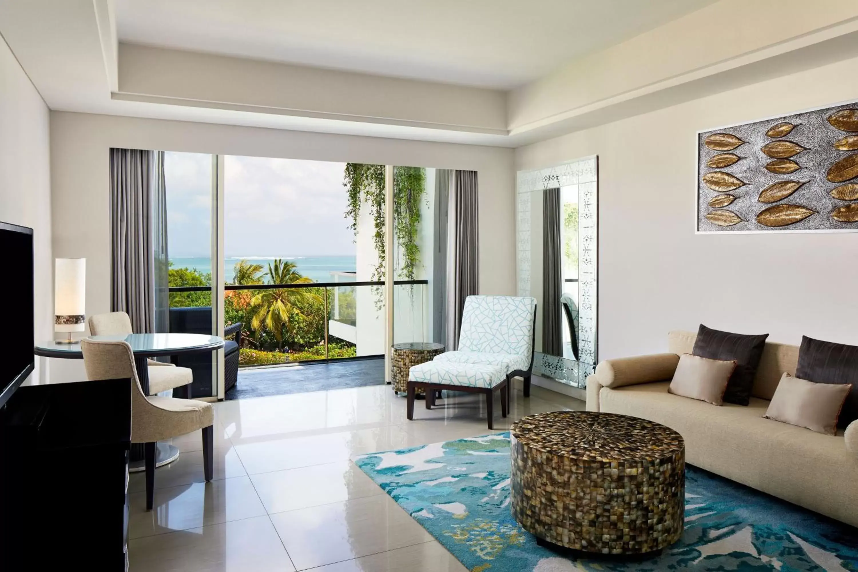 Living room, Seating Area in Sheraton Bali Kuta Resort