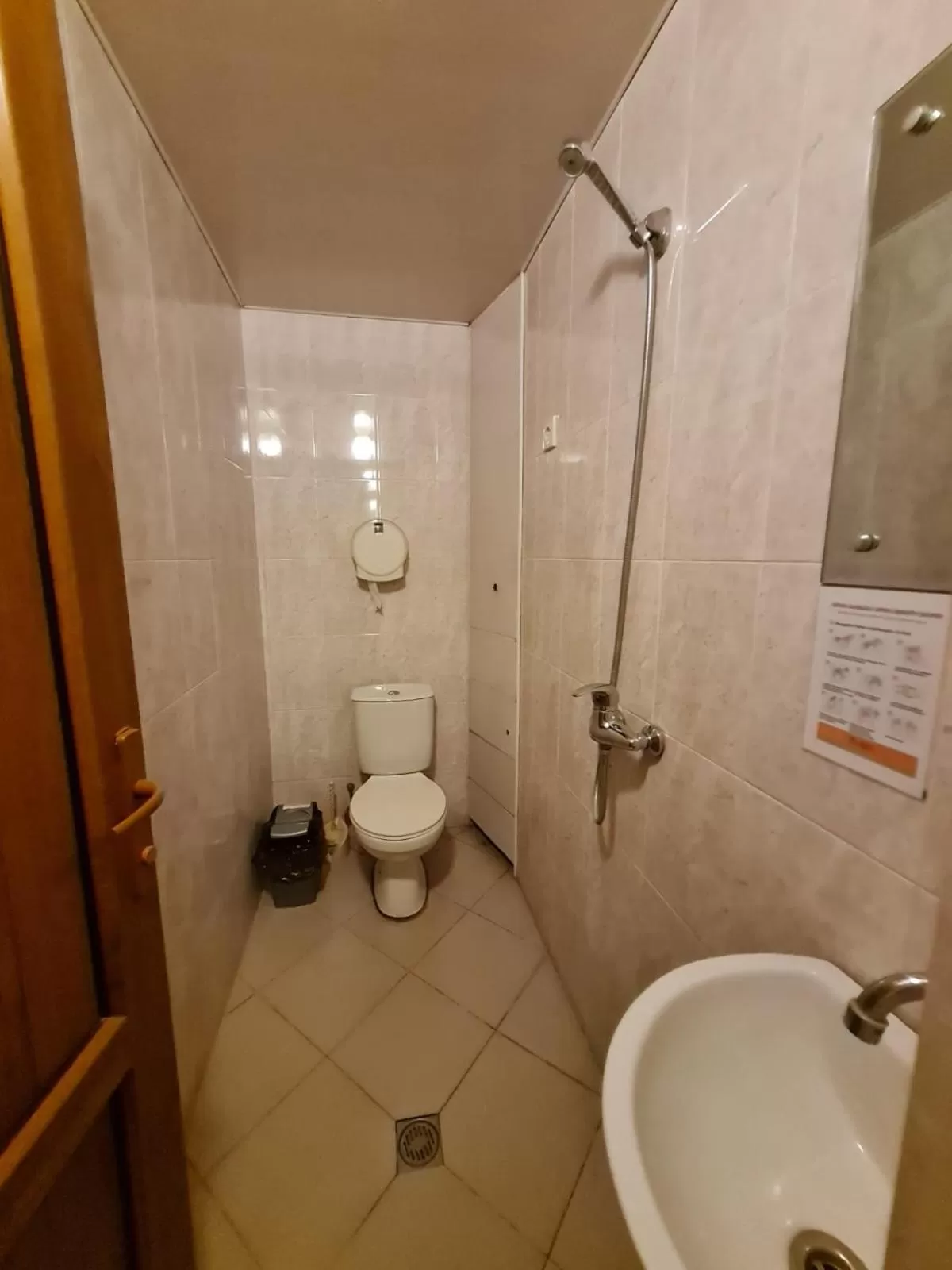 Bathroom in Piano Hotel