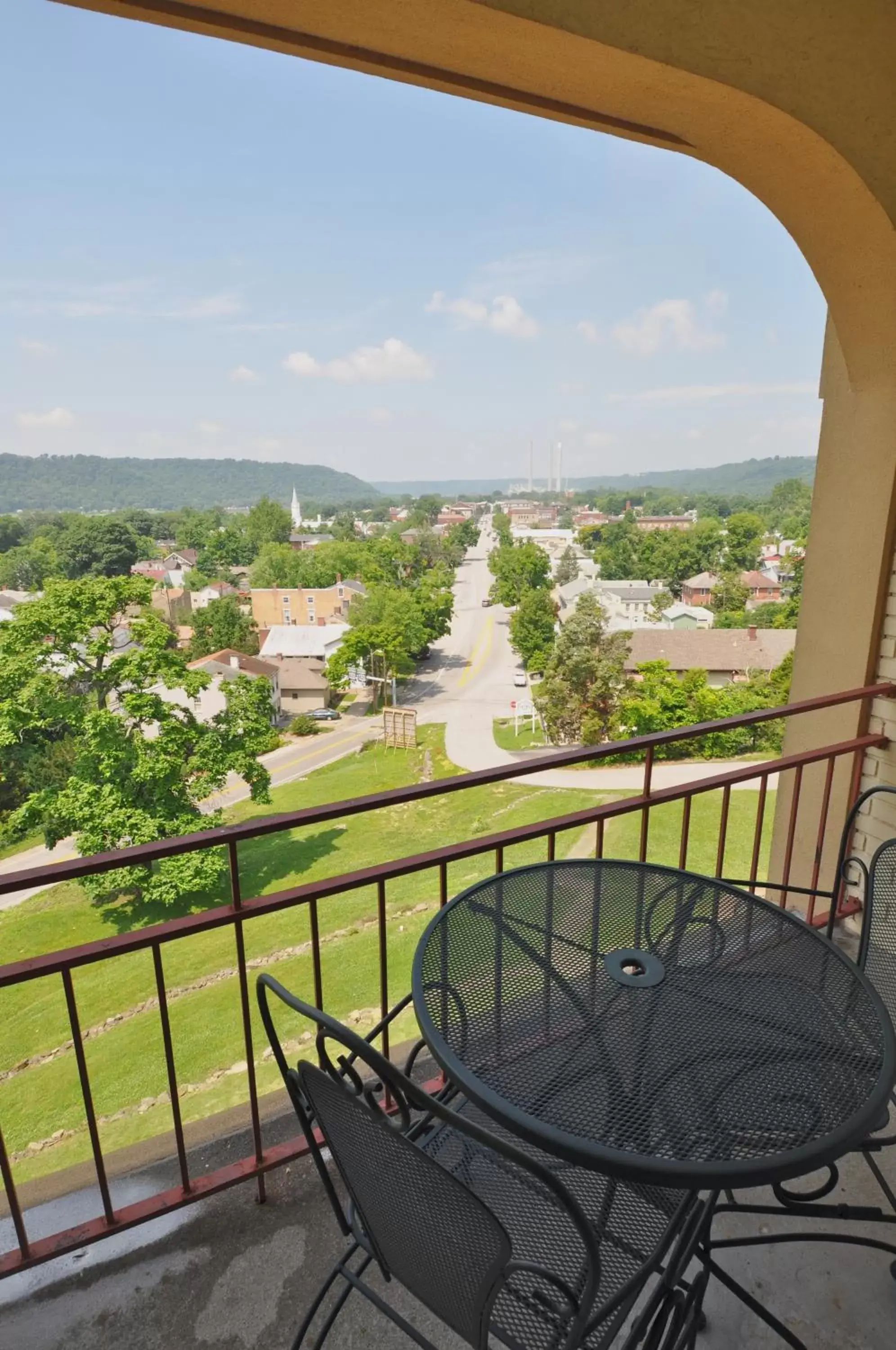 View (from property/room), Balcony/Terrace in Hillside Inn