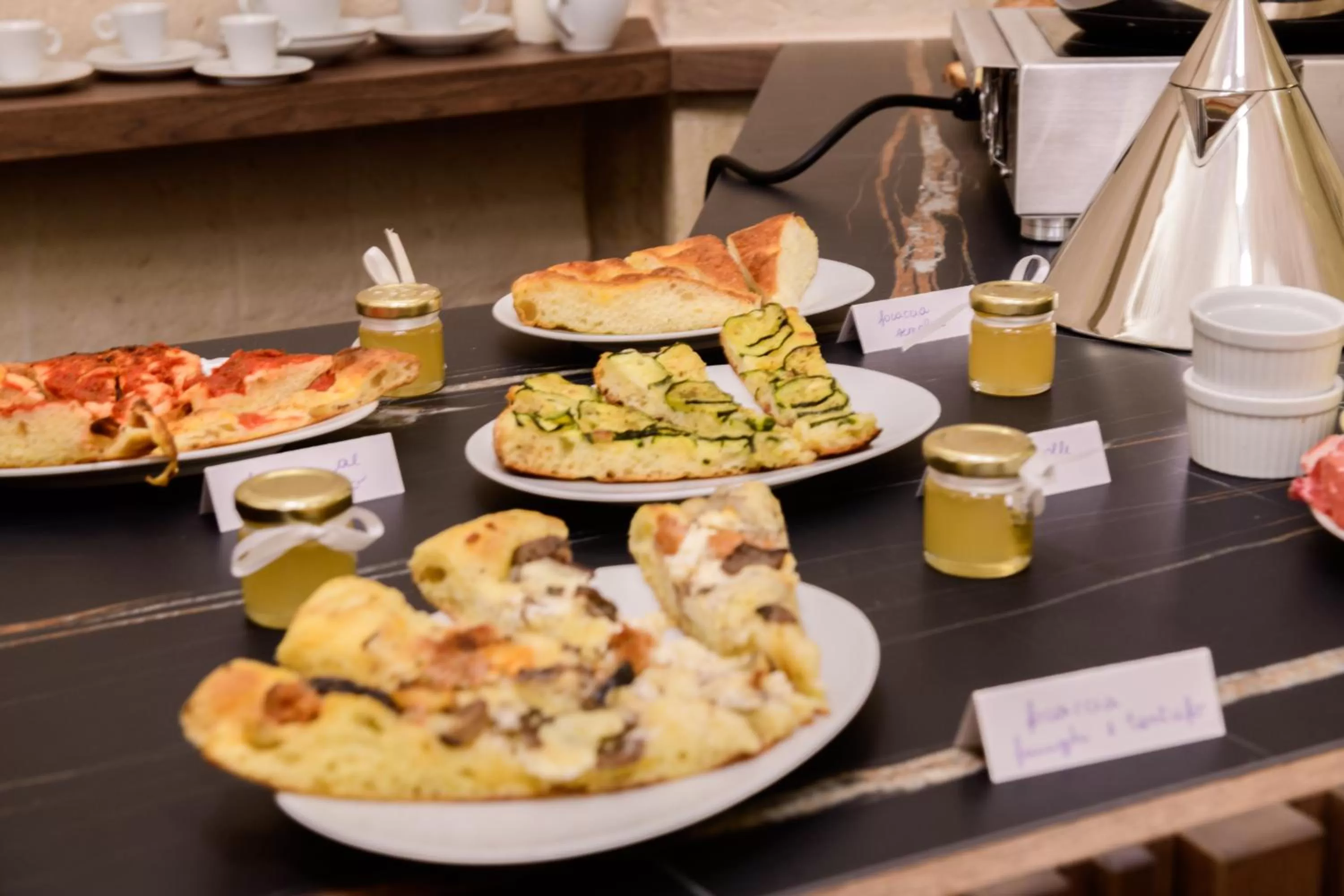 Buffet breakfast in Le Malve Cave Retreat