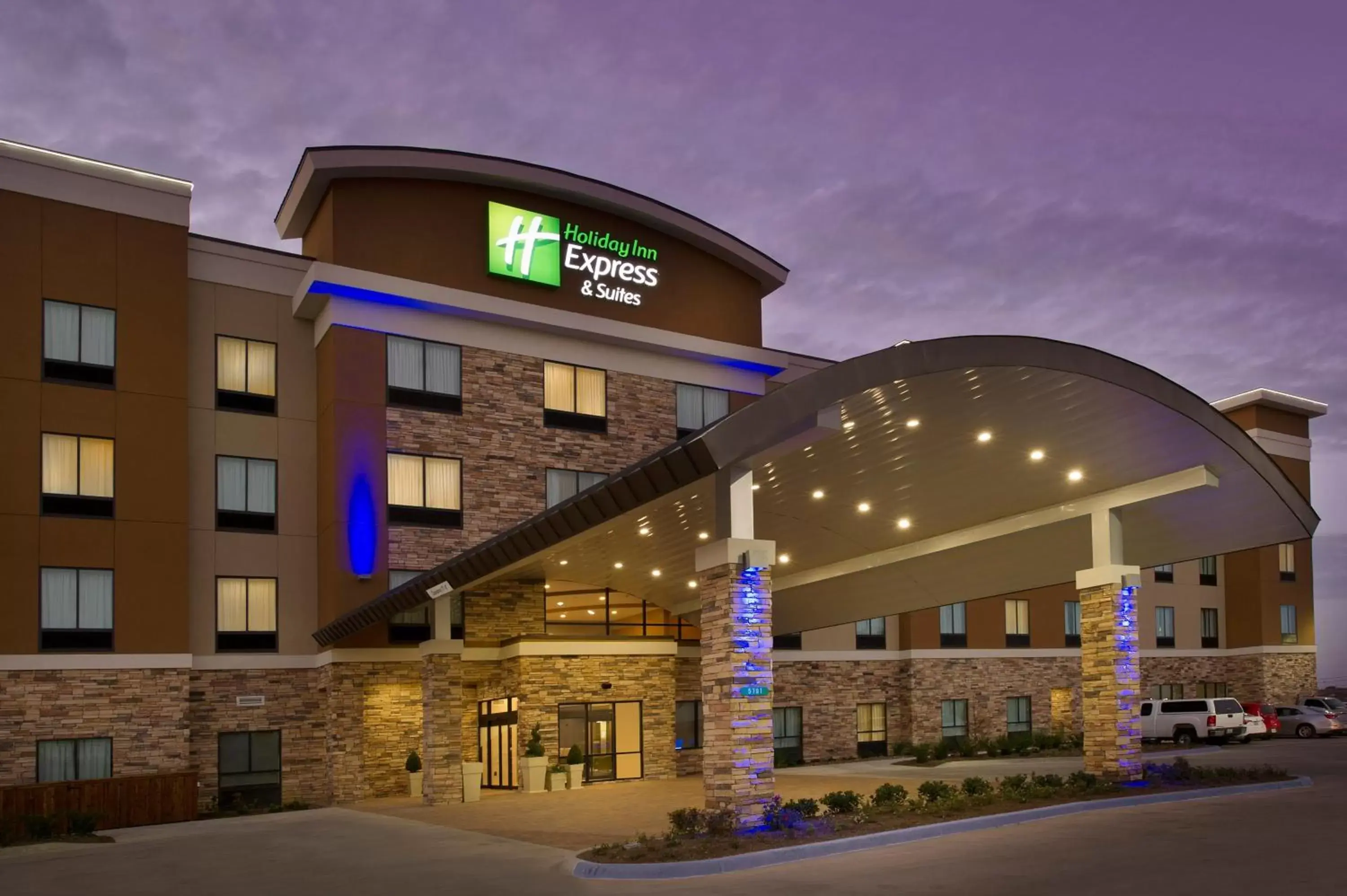 Property Building in Holiday Inn Express Hotel & Suites Waco South, an IHG Hotel