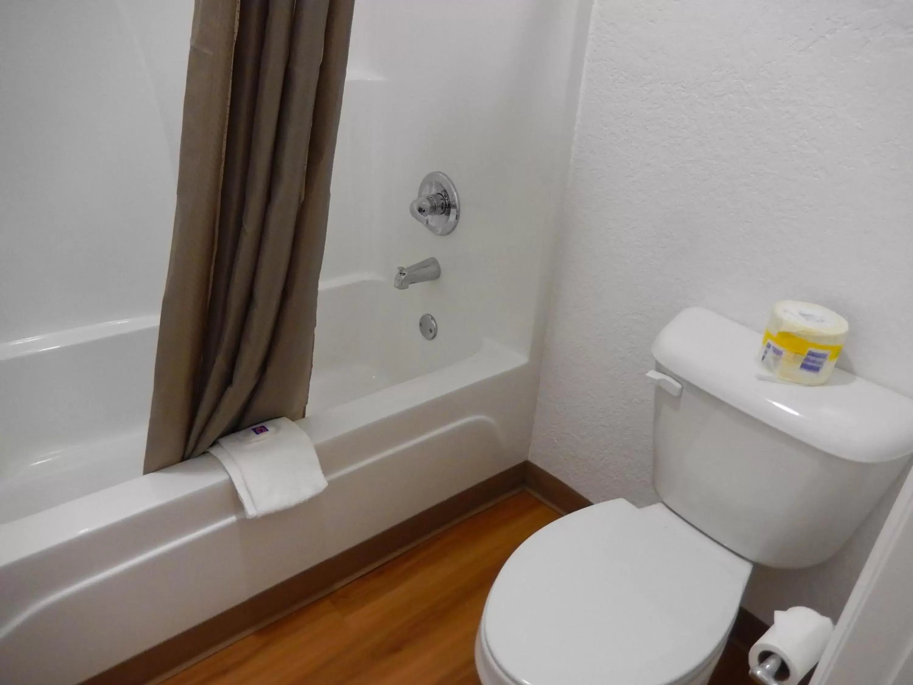 Property building, Bathroom in Motel 6-Moultrie, GA