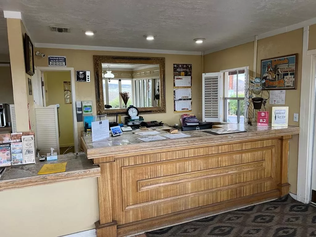 Landmark Lookout Lodge