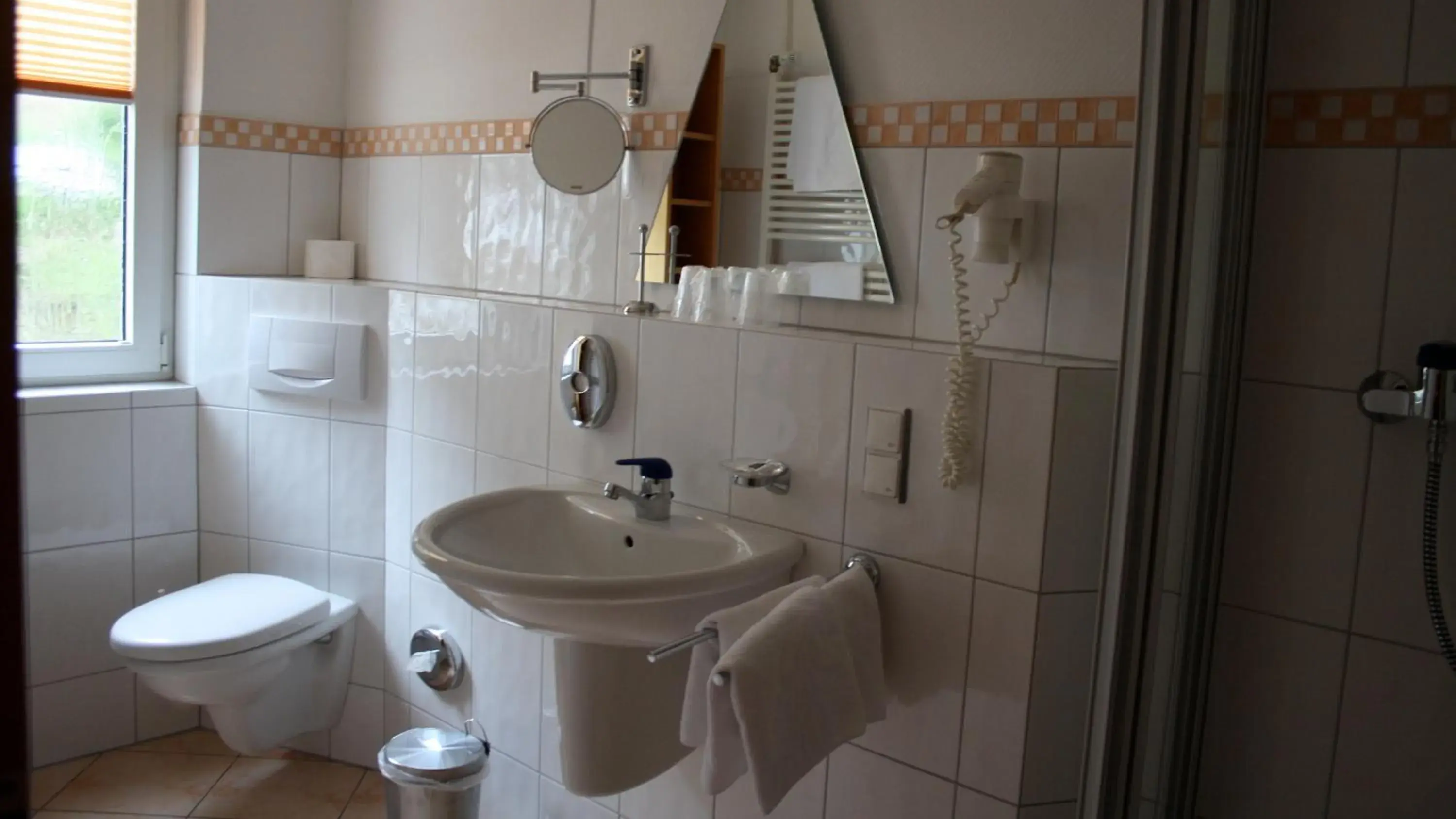 Bathroom in Hotel Garni Elegant