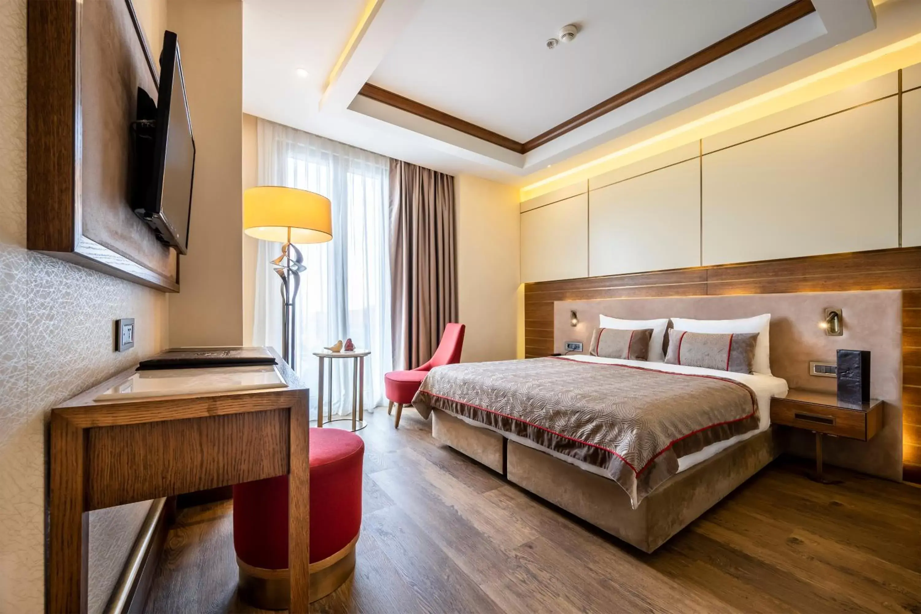 Bedroom, Bed in Grand Hotel de Pera