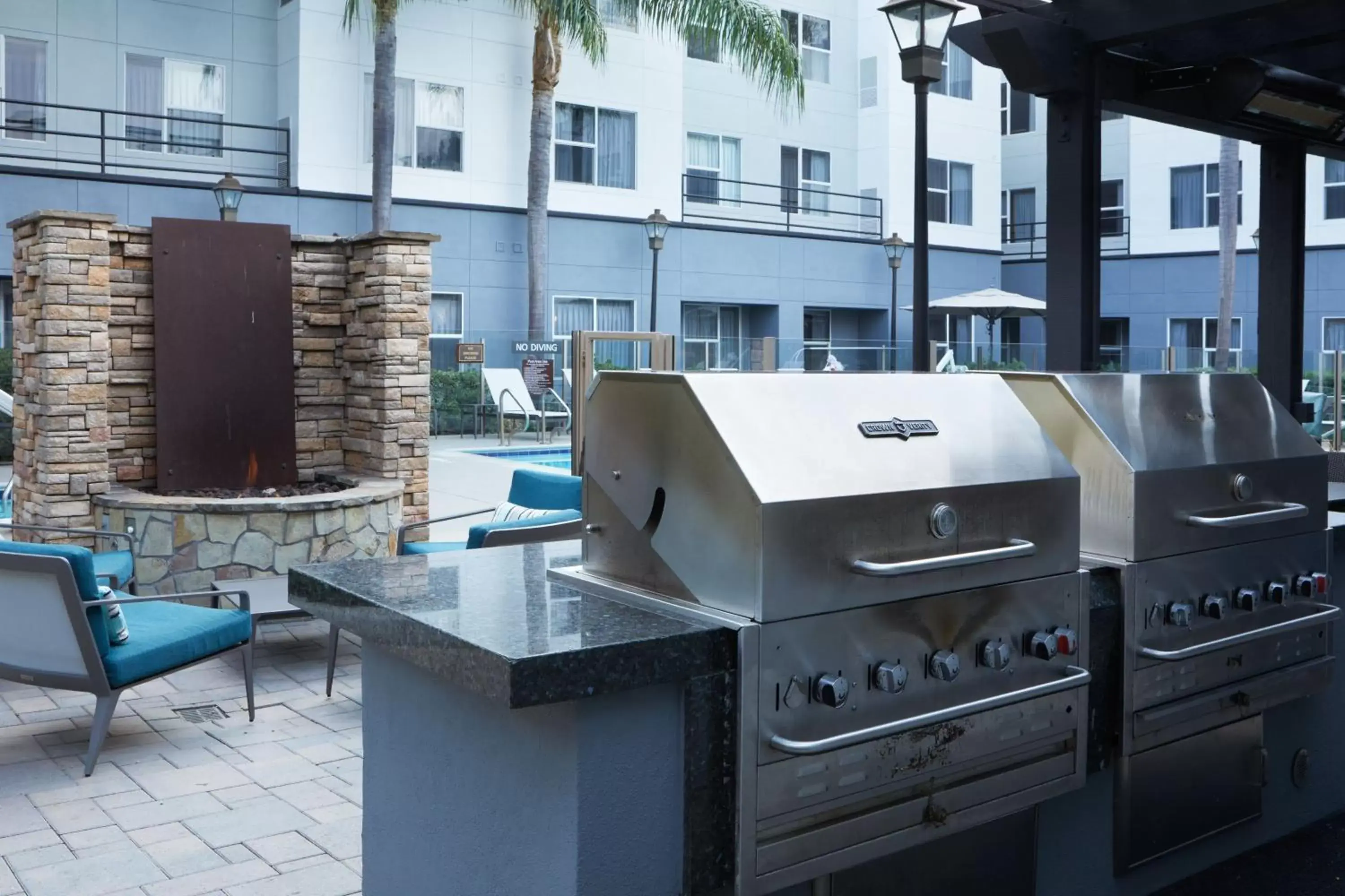 Restaurant/places to eat, BBQ Facilities in Residence Inn San Diego Carlsbad