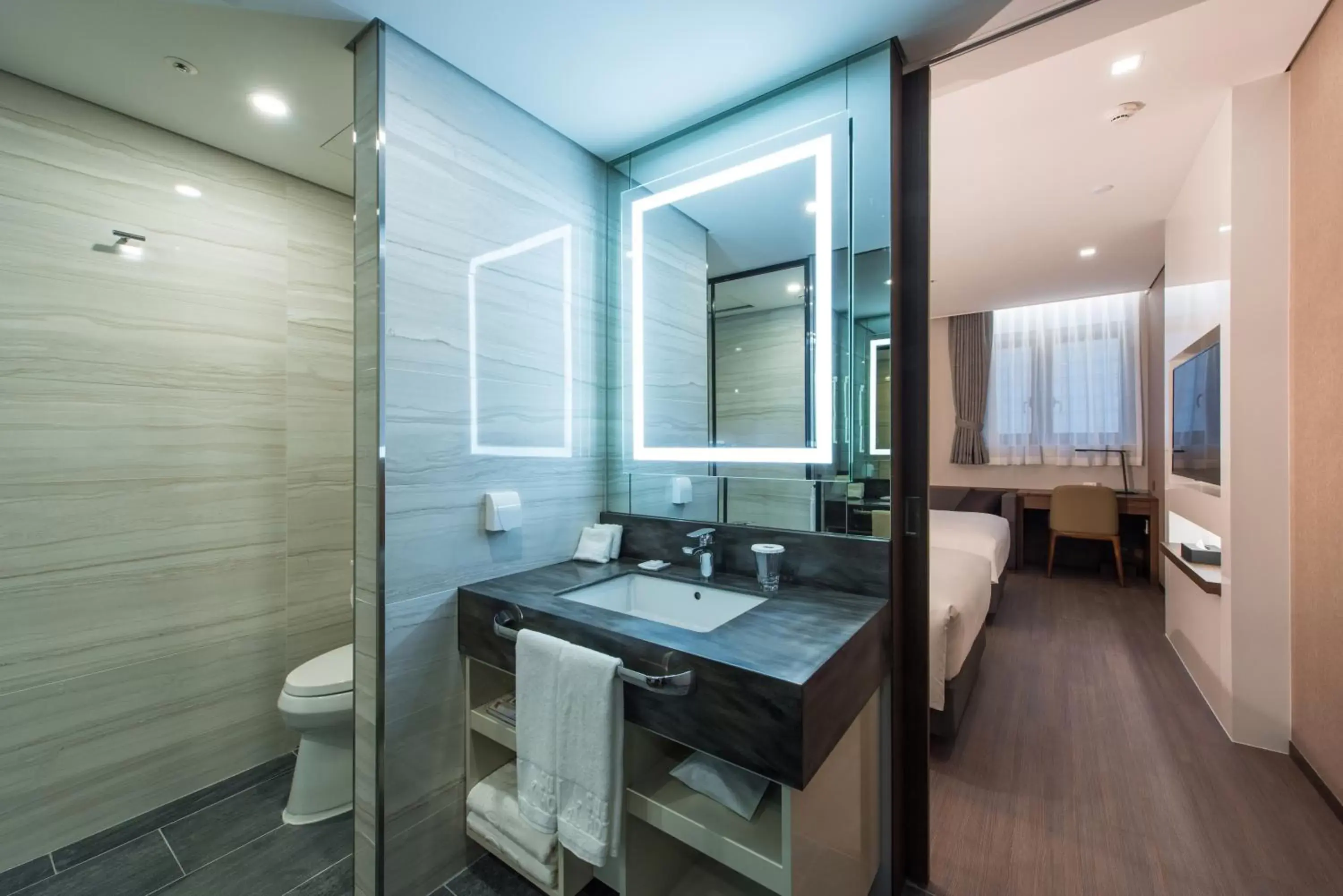 Toilet, Bathroom in ENA Suite Hotel Namdaemun
