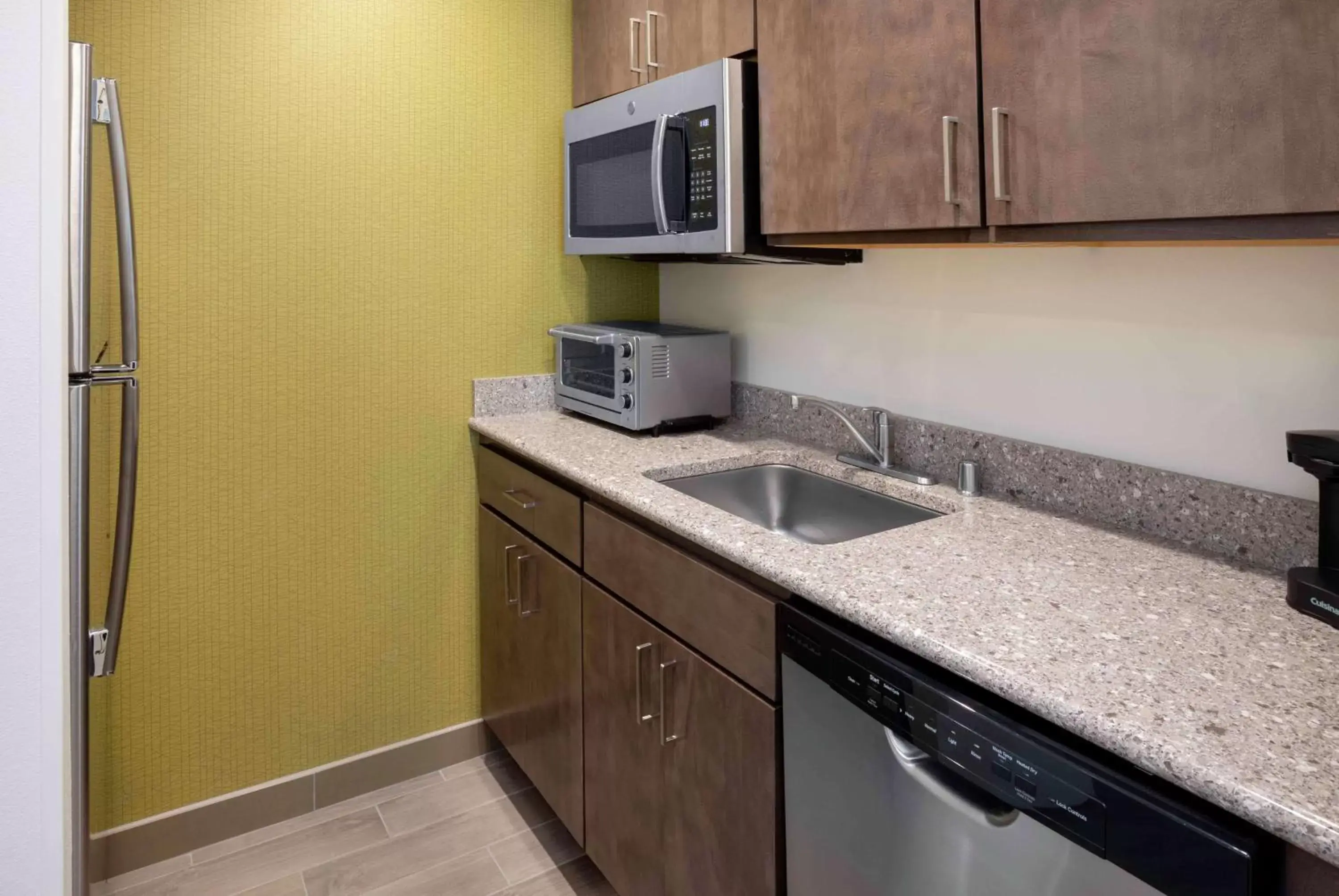 Kitchen or kitchenette, Kitchen/Kitchenette in Homewood Suites By Hilton Edina Minneapolis