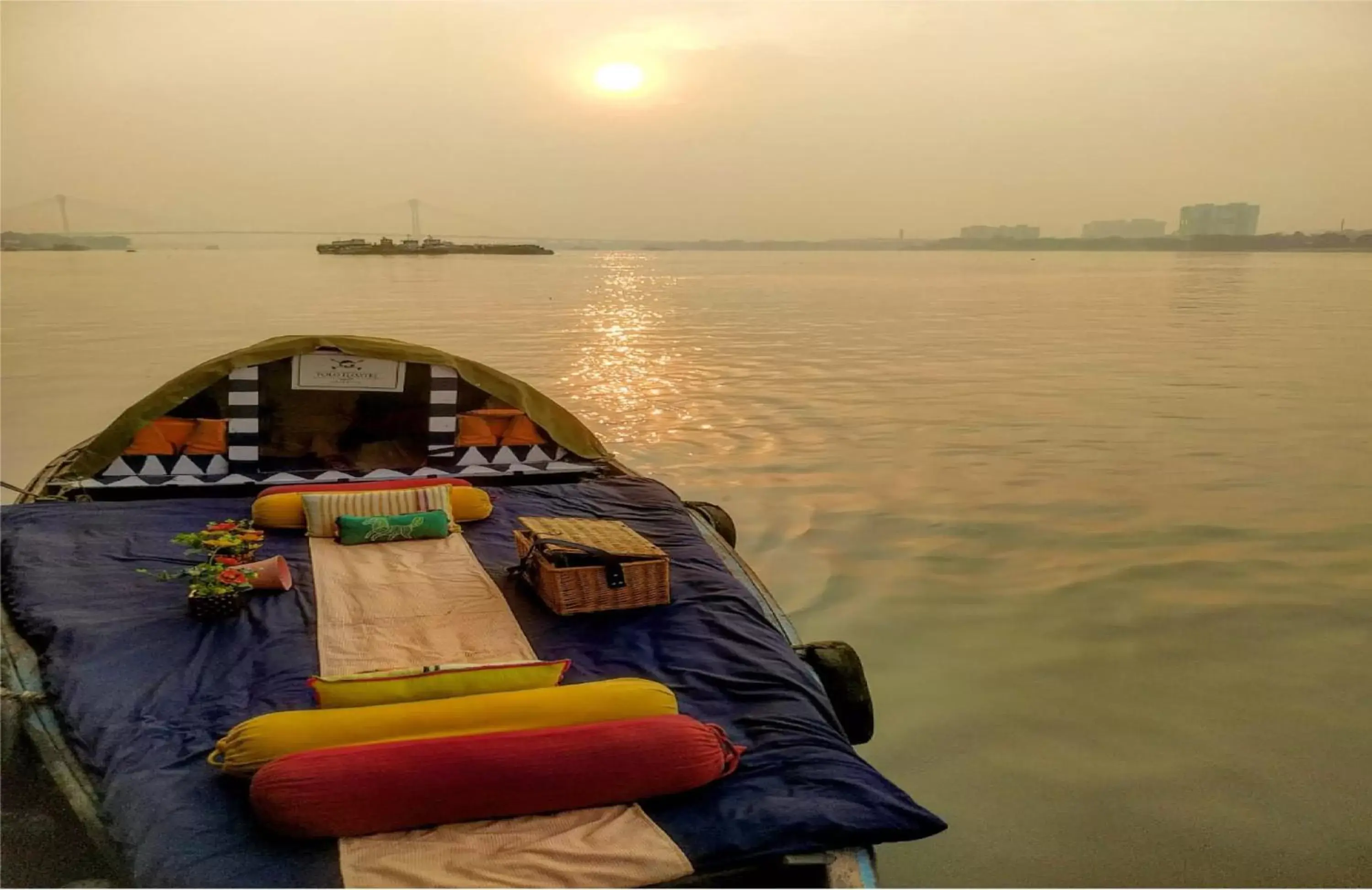 River view in Polo Floatel Kolkata