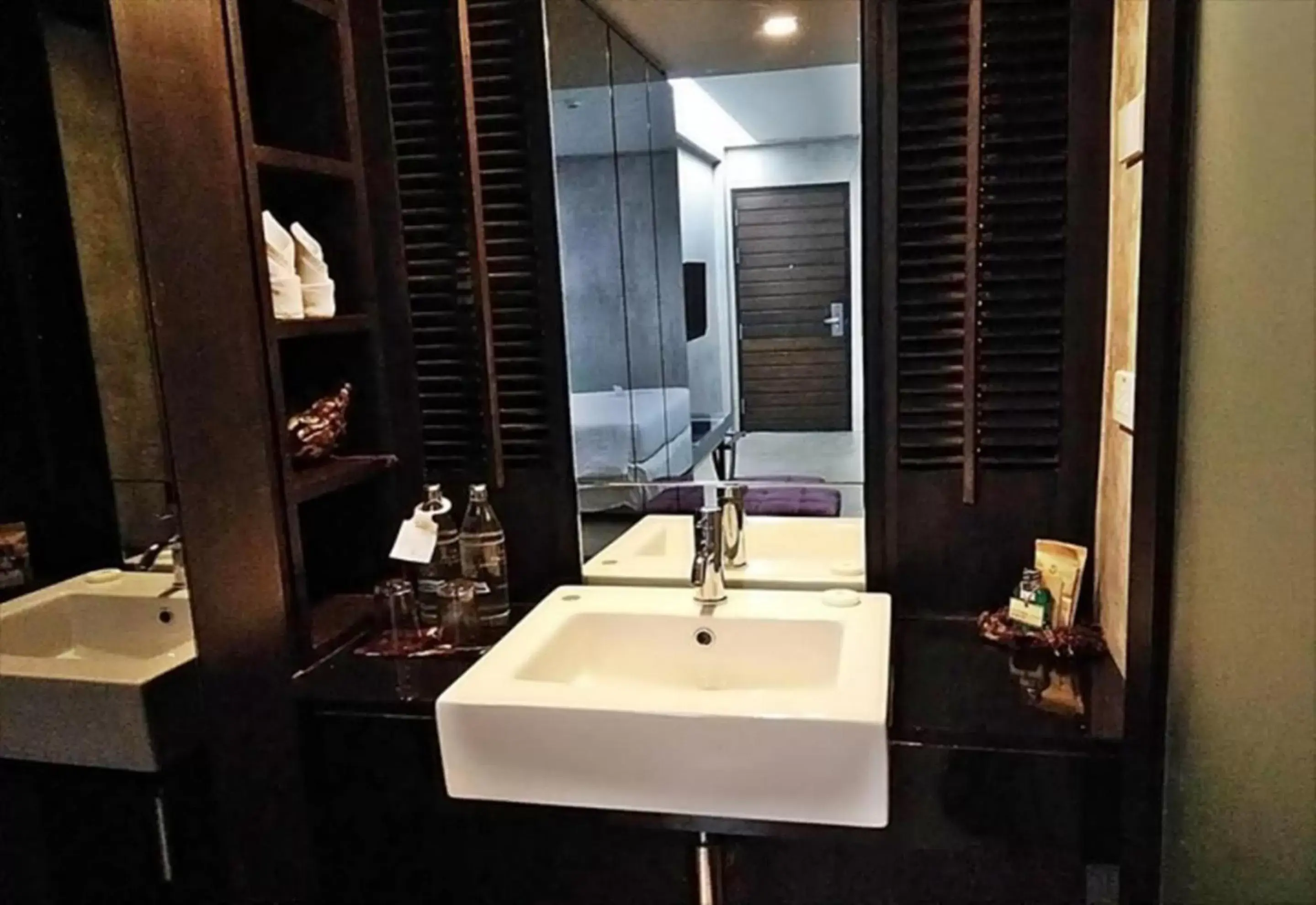 Bathroom in Sunbeam Hotel Pattaya - SHA Extra Plus