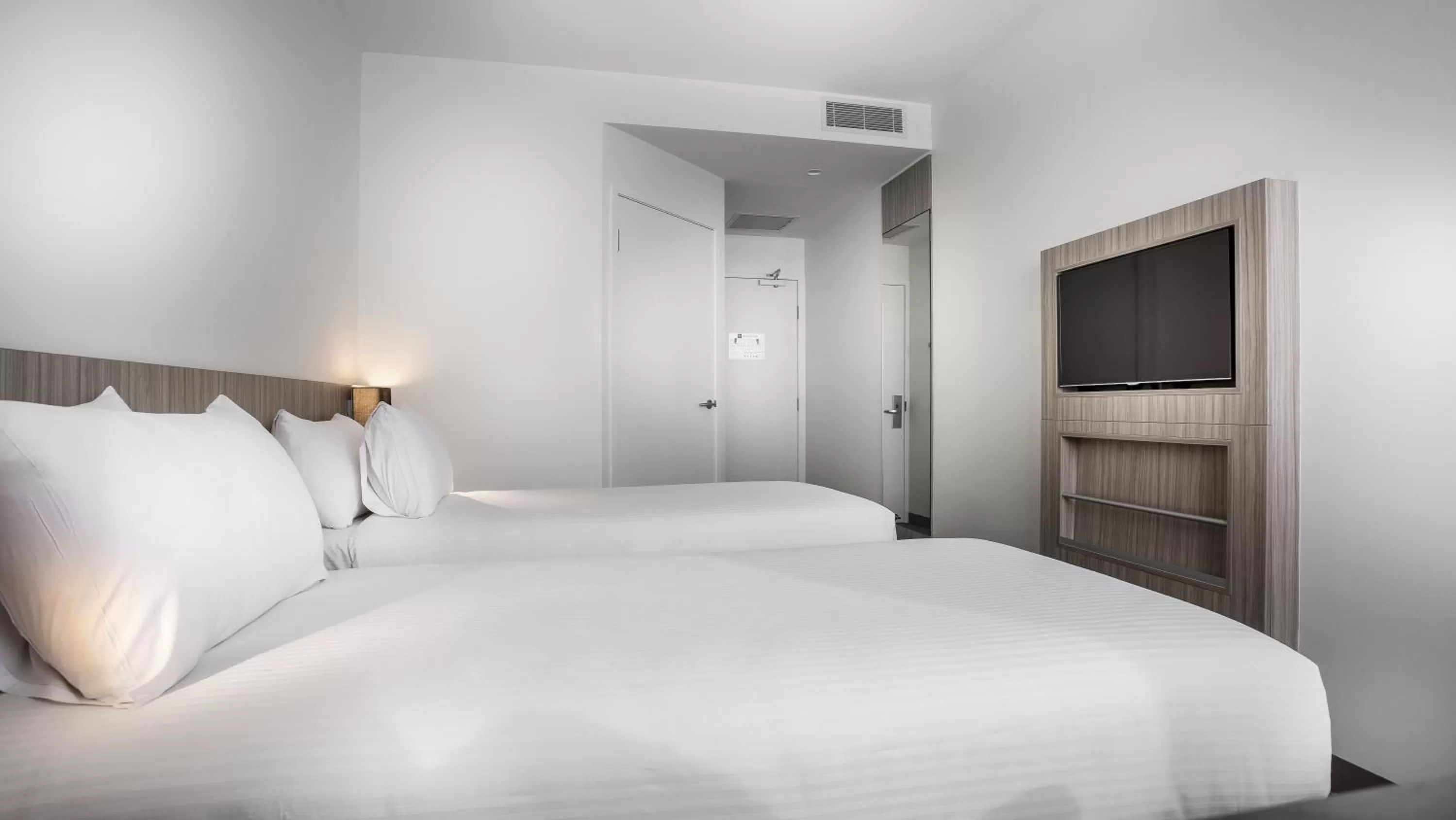 Photo of the whole room, Bed in Ibis Mackay