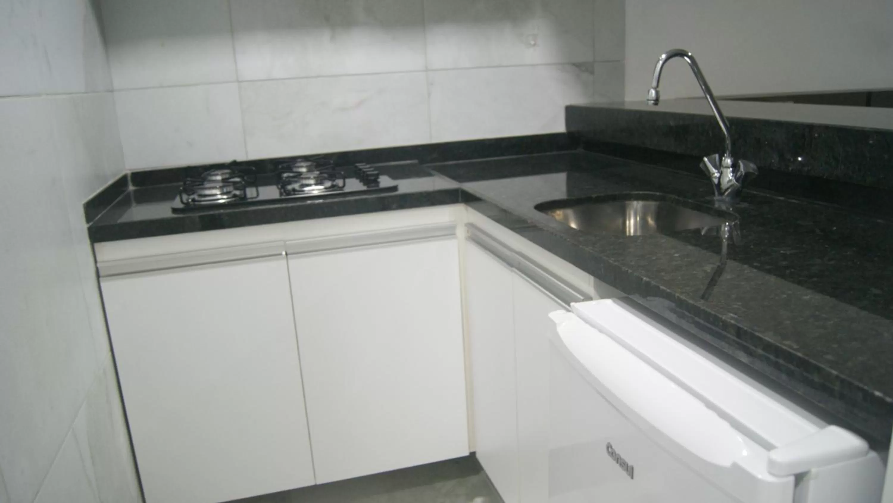 Kitchen or kitchenette in Littoral Tambaú Flat