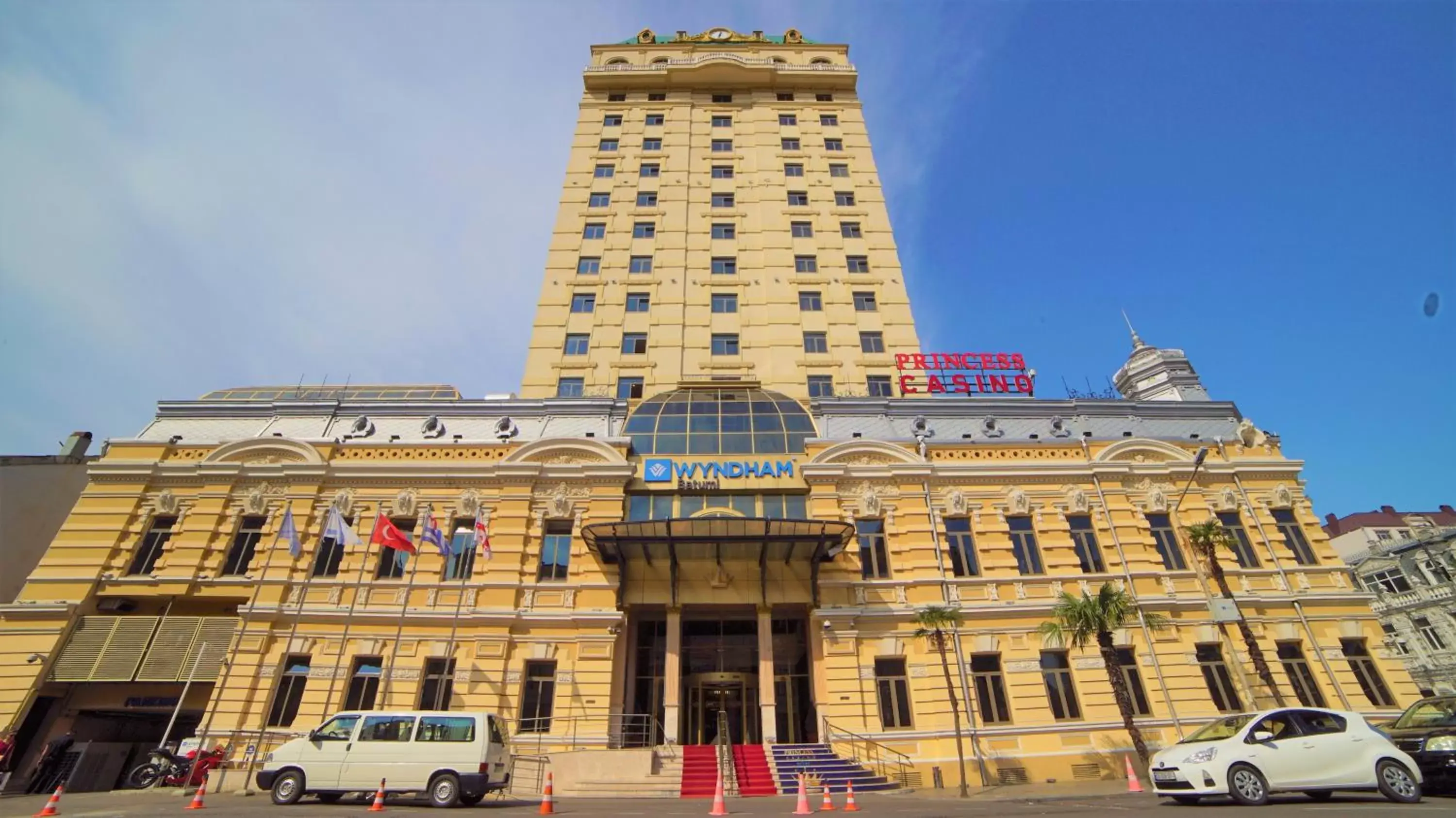 Property building in Wyndham Batumi Property building in Wyndham Batumi