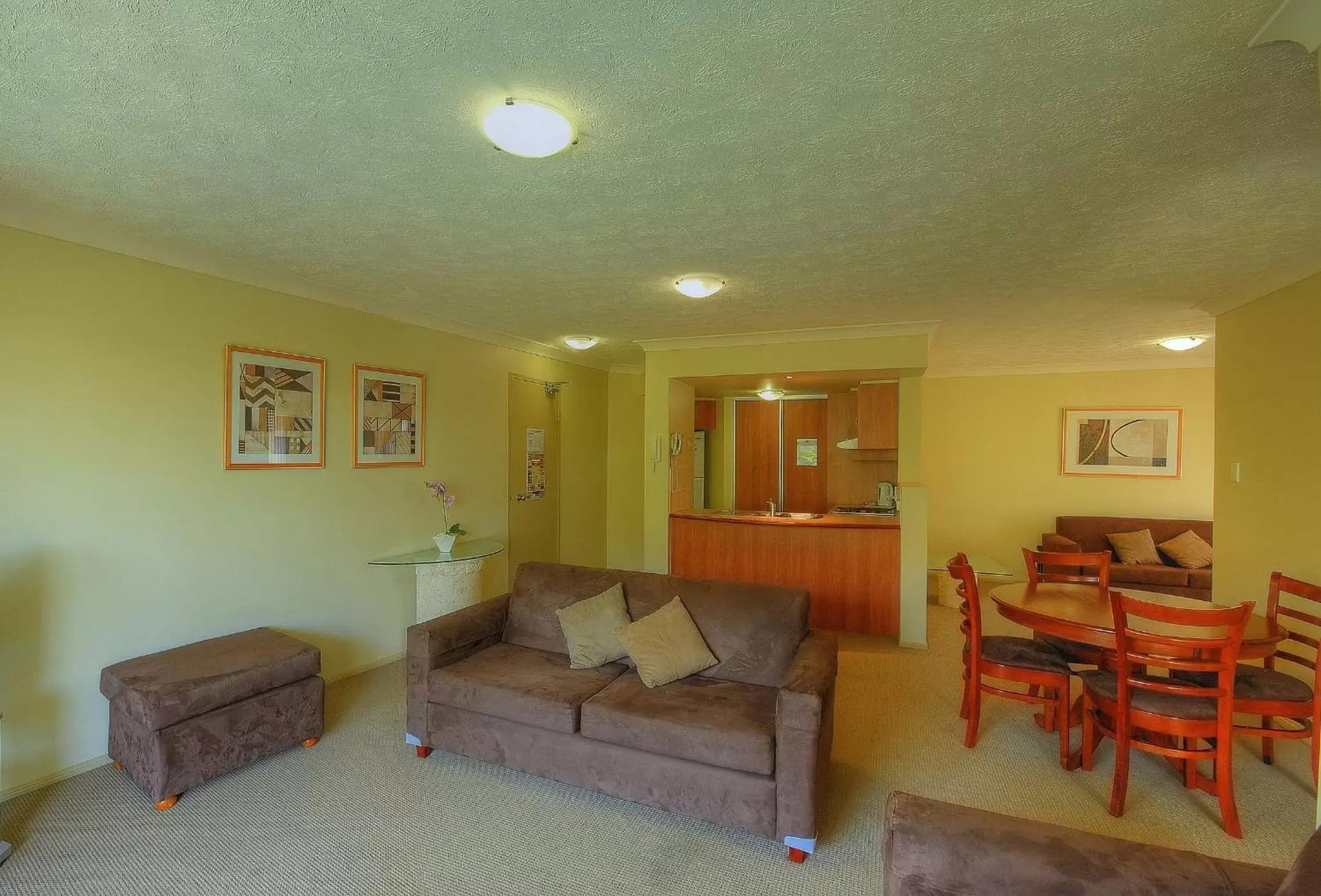 Kitchen or kitchenette, Seating Area in Bila Vista Holiday Apartments