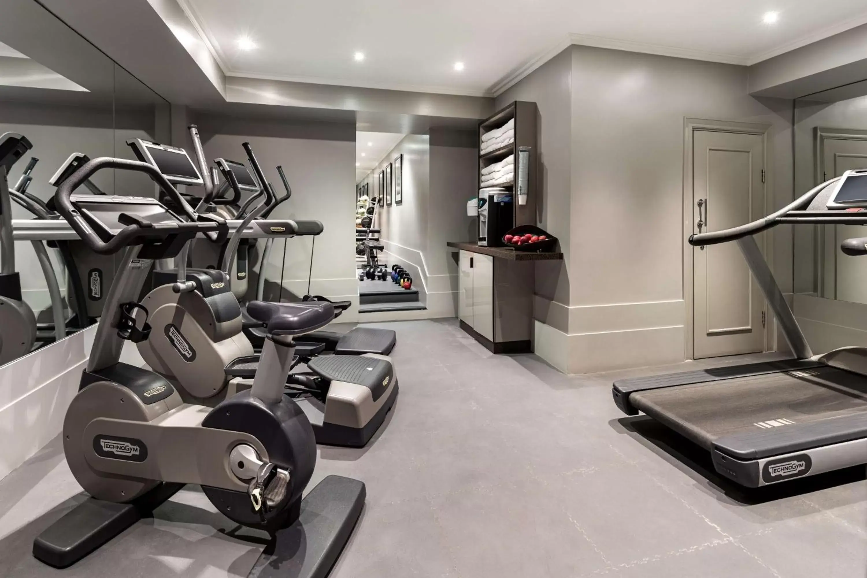Activities, Fitness Center/Facilities in Radisson Blu Edwardian Grafton Hotel, London