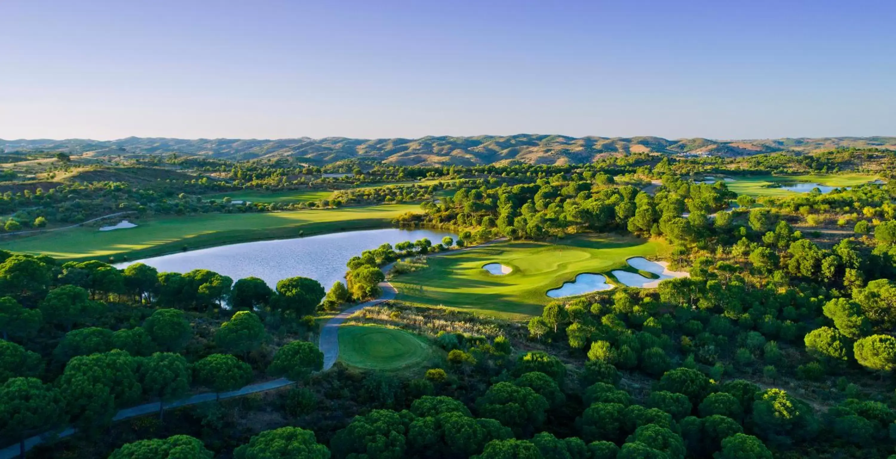 Golfcourse, Bird's-eye View in Monte Rei Golf & Country Club