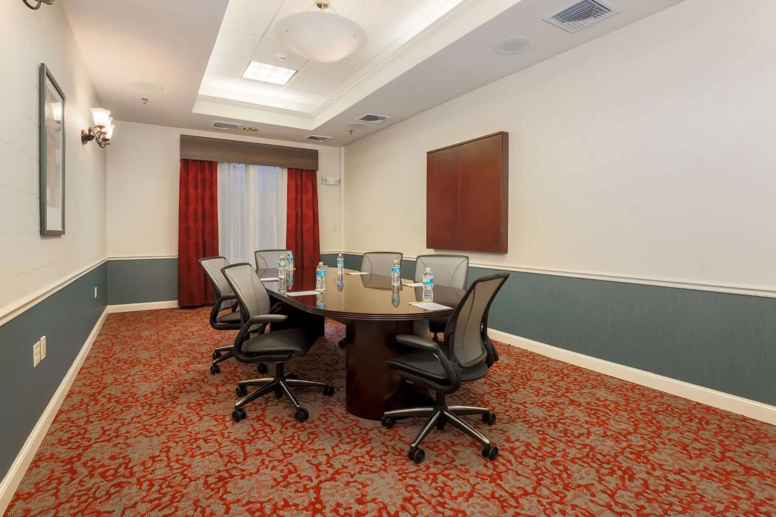 Meeting/conference room in Hilton Garden Inn Nanuet