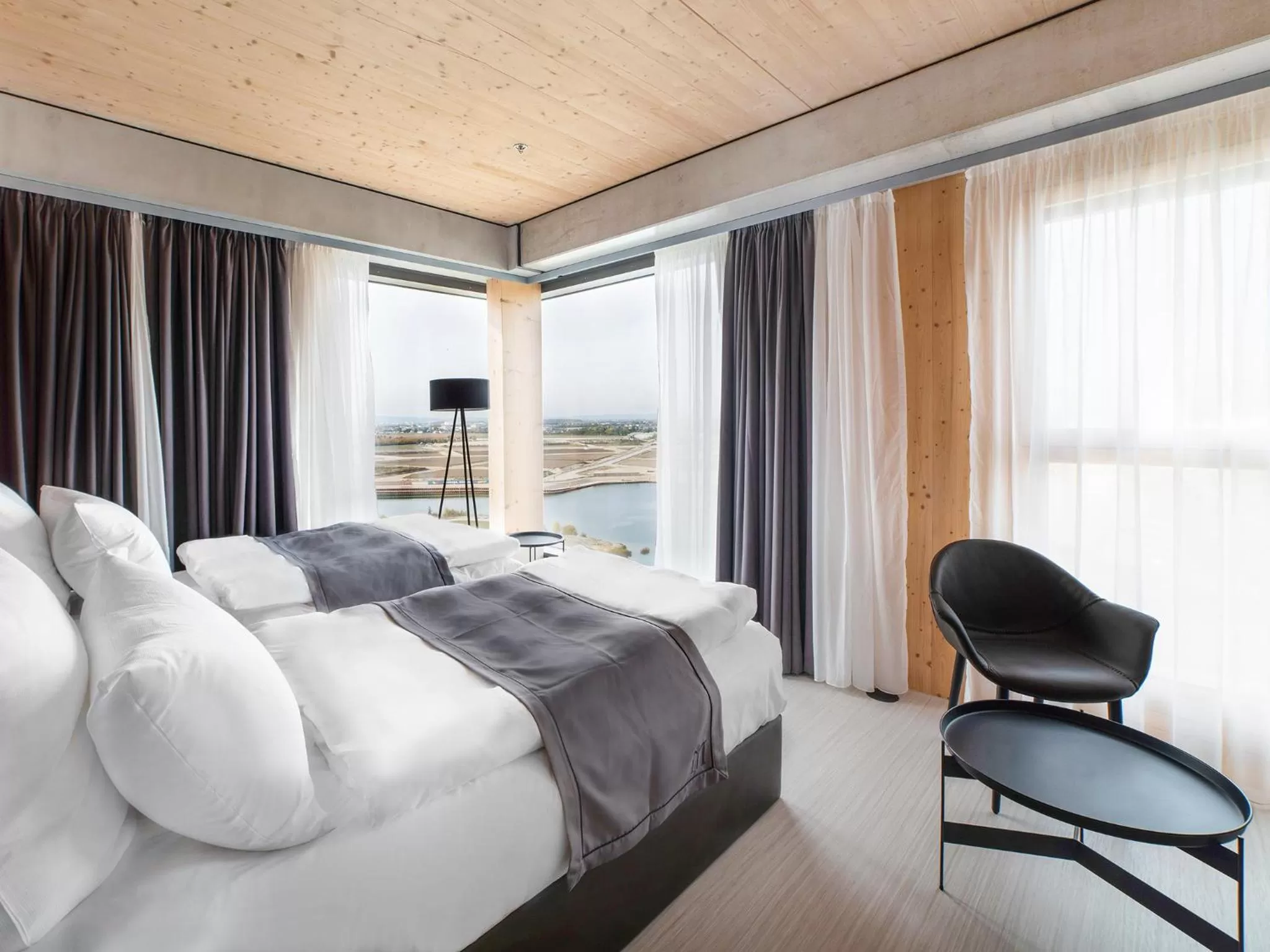 View (from property/room), Bed in DORMERO HoHo Wien