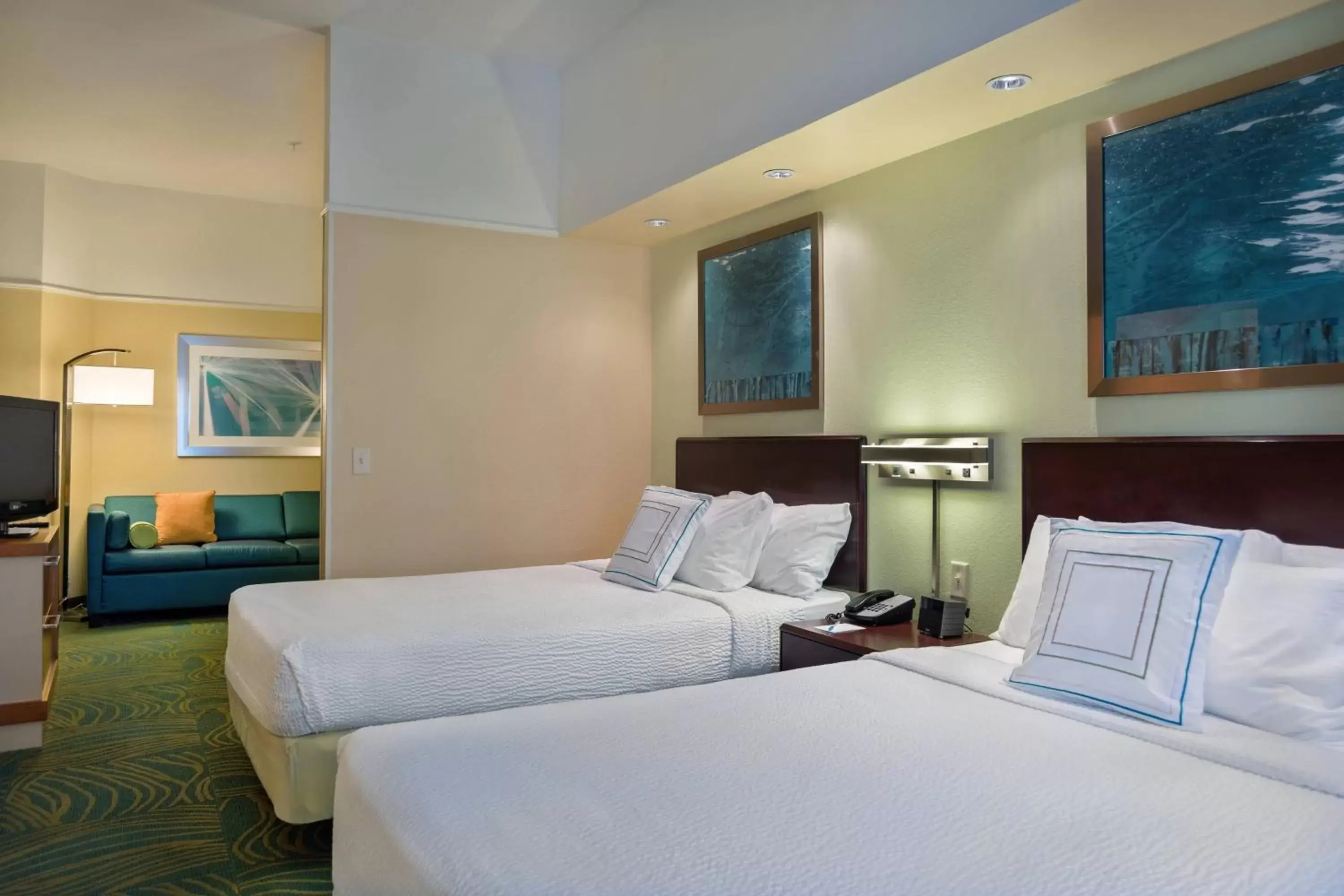 Bedroom, Bed in SpringHill Suites St Petersburg Clearwater